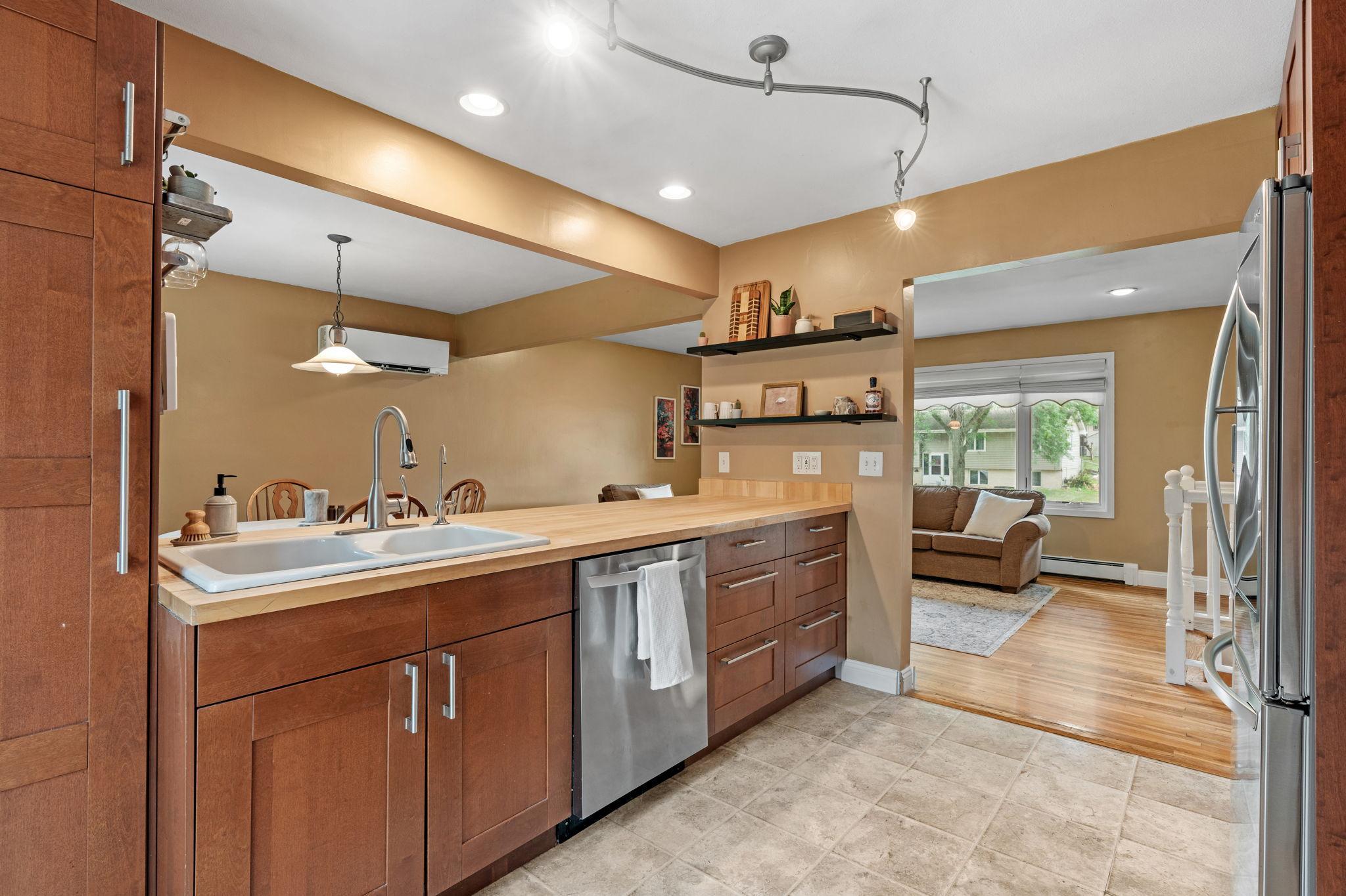 View of Residential at 2216 114th Street, Burnsville MN 55337, Burnsville (8 of 26) - Mike Wilen | Minnesota Team Real Estate
