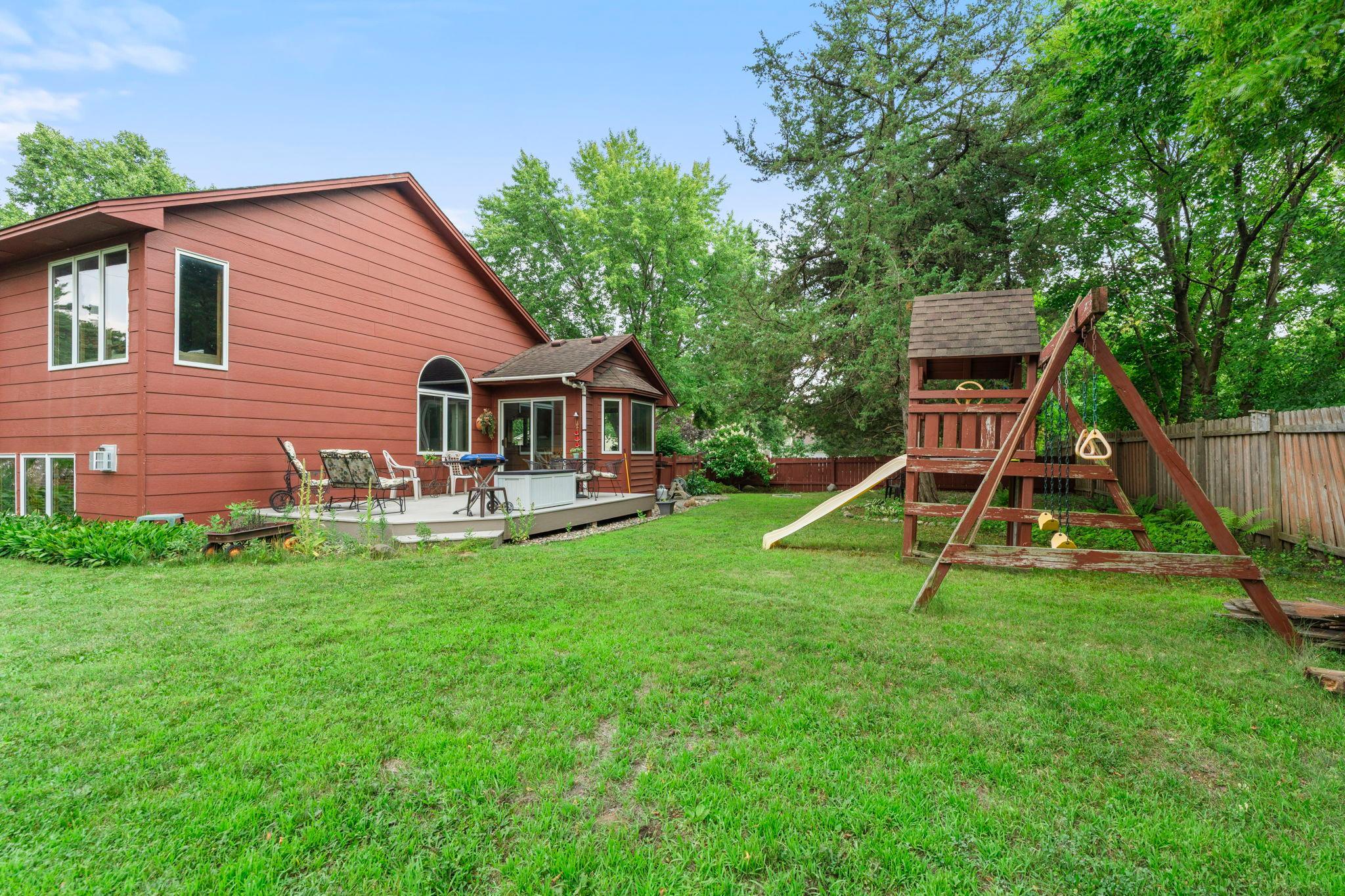 View of Residential at 1820 Slater Lane, Burnsville MN 55337, Burnsville (39 of 55) - Mike Wilen | Minnesota Team Real Estate