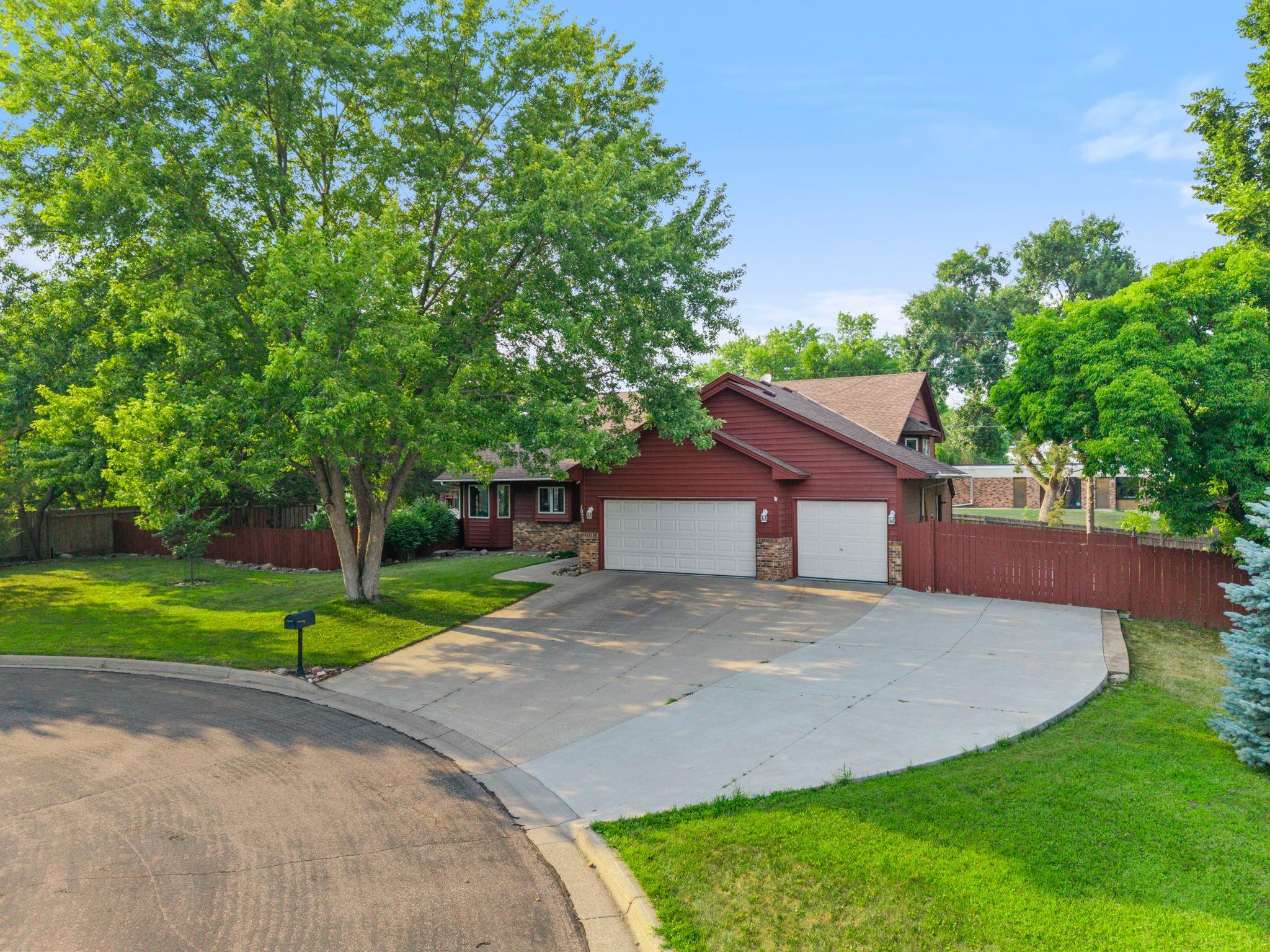 View of Residential at 1820 Slater Lane, Burnsville MN 55337, Burnsville (36 of 55) - Mike Wilen | Minnesota Team Real Estate