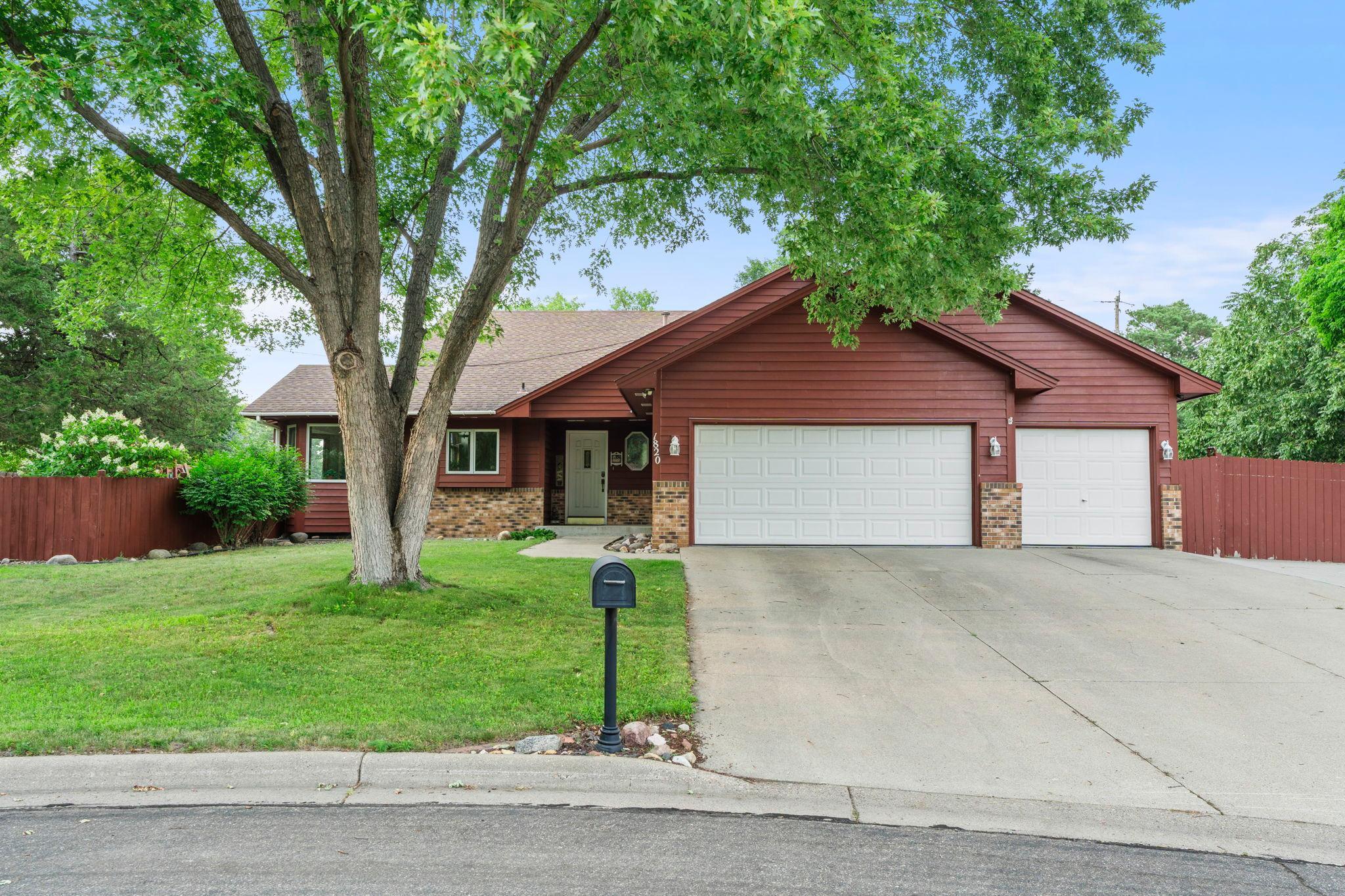 View of Residential at 1820 Slater Lane, Burnsville MN 55337, Burnsville (33 of 55) - Mike Wilen | Minnesota Team Real Estate