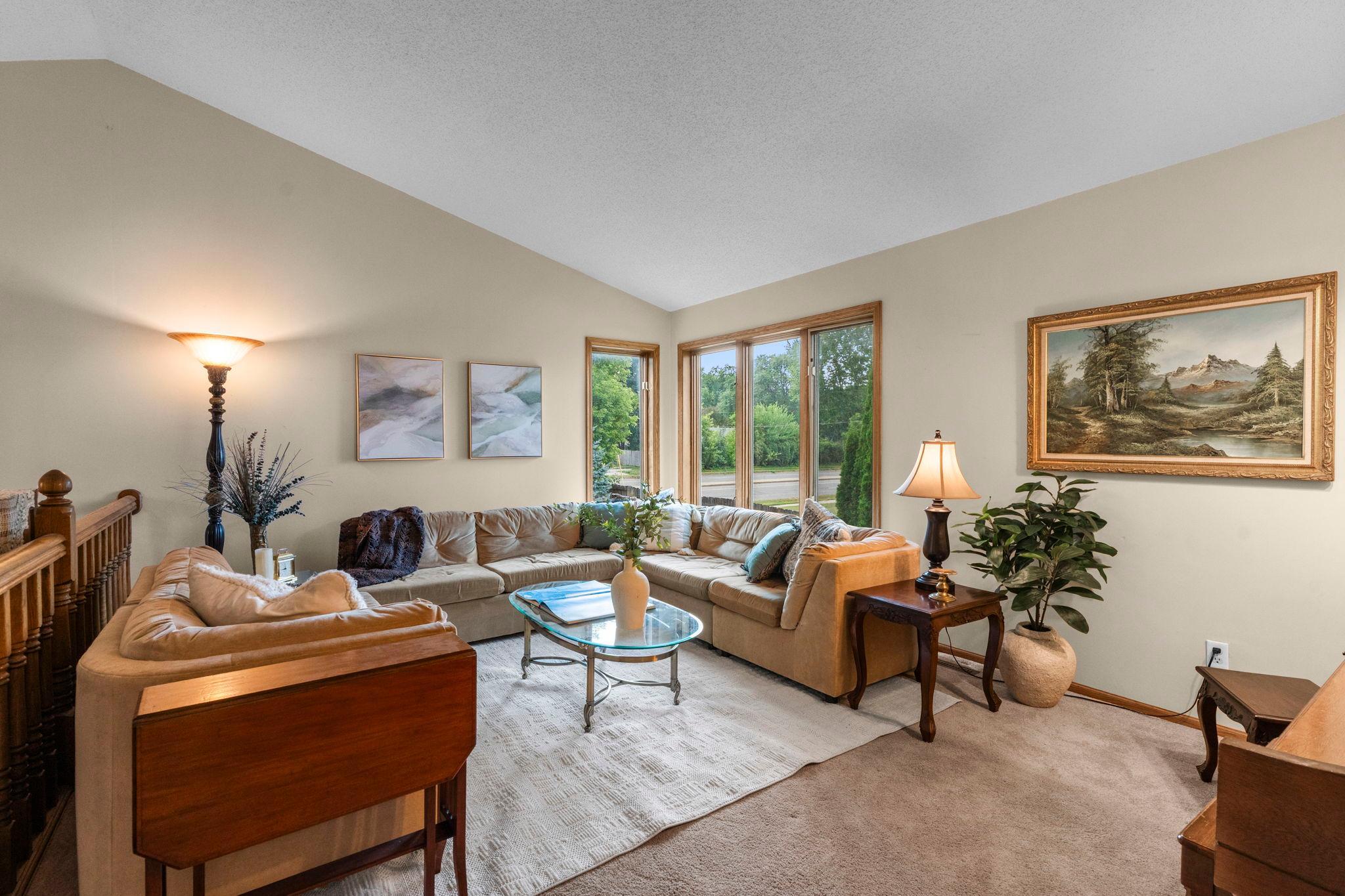 View of Residential at 1820 Slater Lane, Burnsville MN 55337, Burnsville (13 of 55) - Mike Wilen | Minnesota Team Real Estate