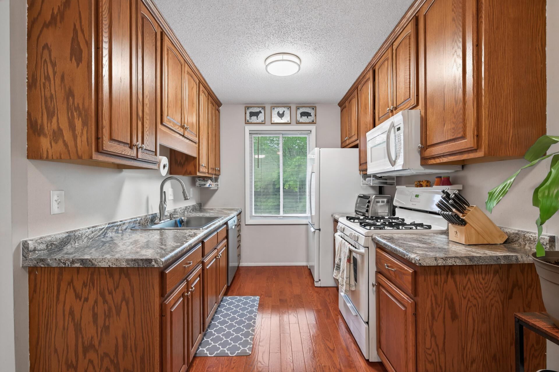 View of Residential at 10840 Rockford Road #308, Plymouth MN 55442, Plymouth (7 of 24) - Mike Wilen | Minnesota Team Real Estate