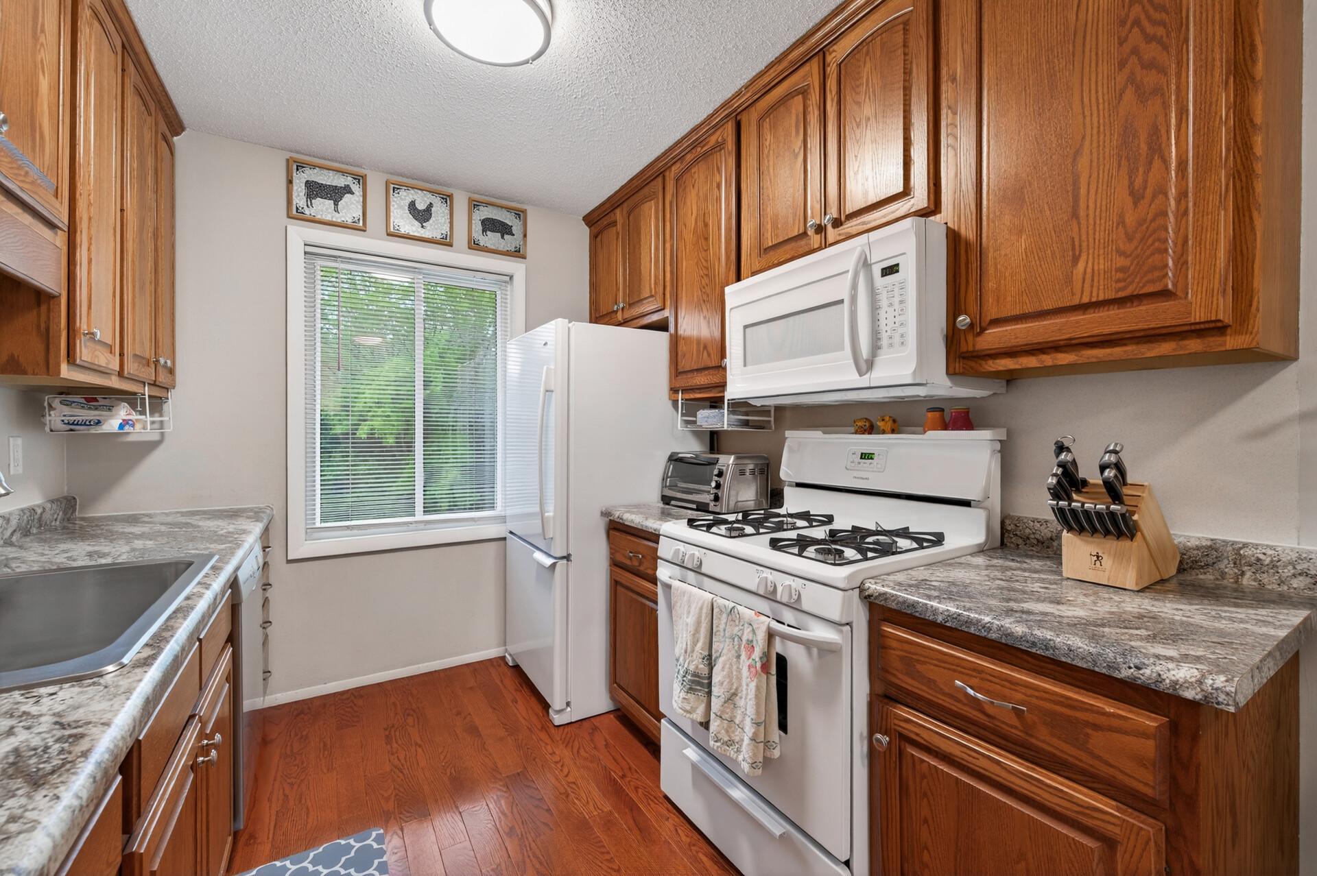 View of Residential at 10840 Rockford Road #308, Plymouth MN 55442, Plymouth (8 of 24) - Mike Wilen | Minnesota Team Real Estate