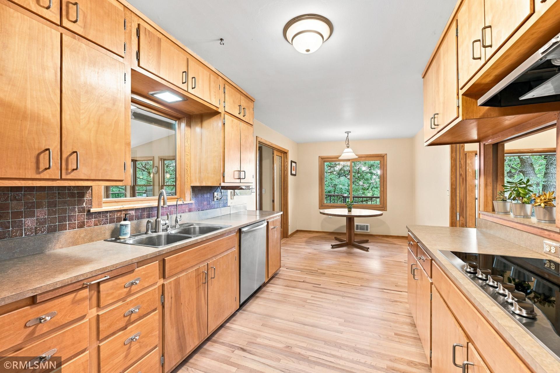 View of Residential at 44 Miller Crest Lane, Saint Paul MN 55106, Saint Paul (36 of 84) - Mike Wilen | Minnesota Team Real Estate