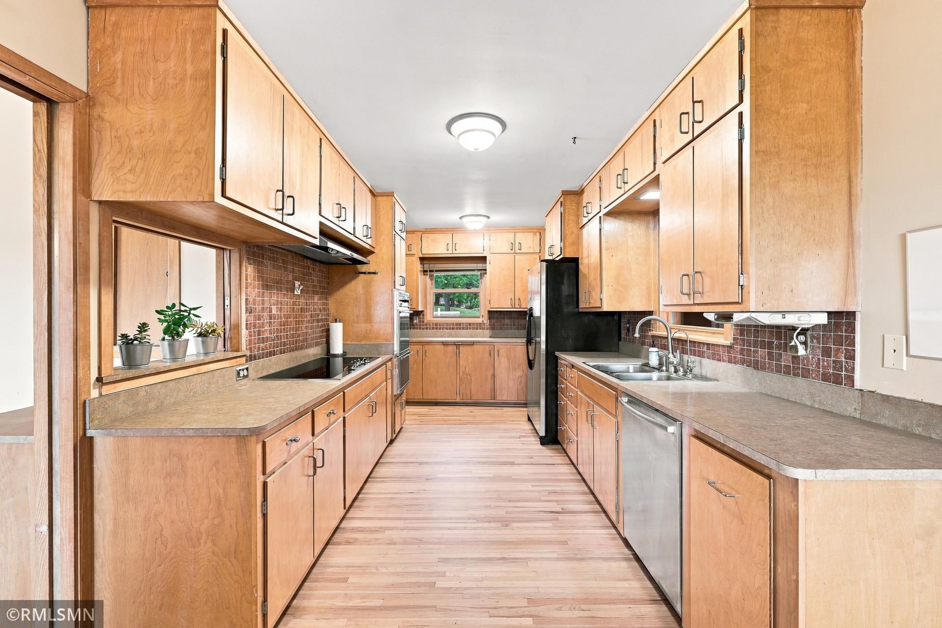 View of Residential at 44 Miller Crest Lane, Saint Paul MN 55106, Saint Paul (34 of 84) - Mike Wilen | Minnesota Team Real Estate