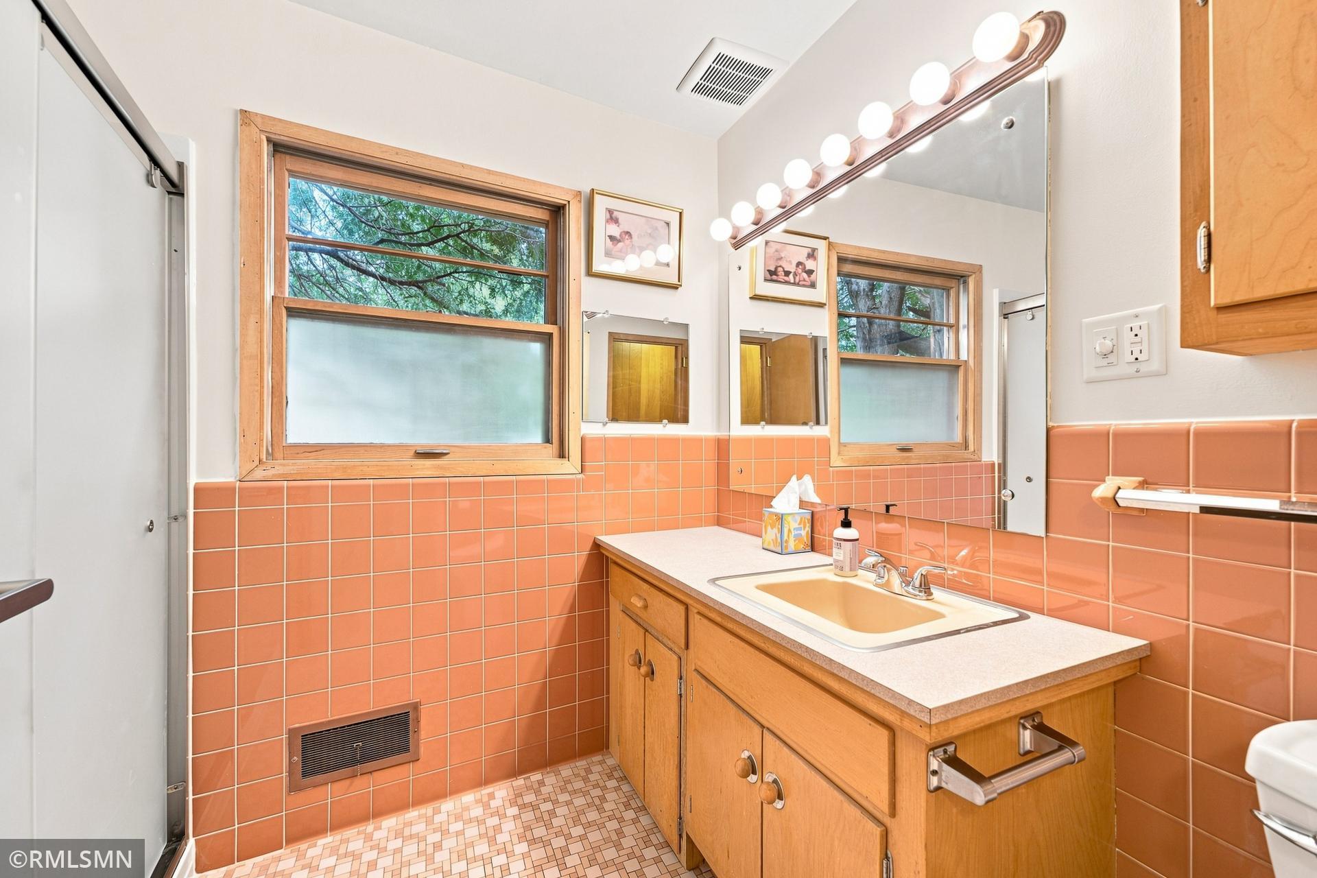 View of Residential at 44 Miller Crest Lane, Saint Paul MN 55106, Saint Paul (44 of 84) - Mike Wilen | Minnesota Team Real Estate