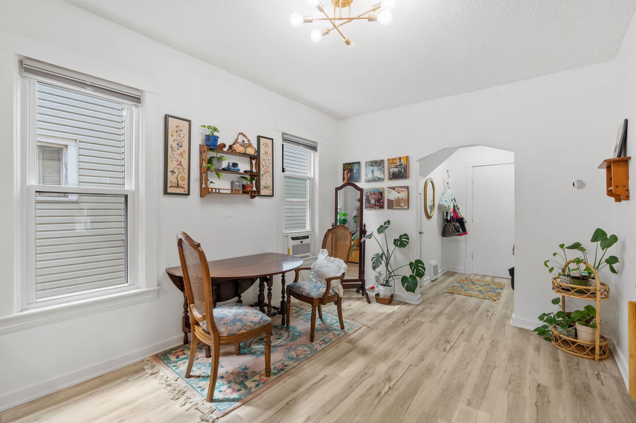 View of Residential Income at 3301 Irving Avenue, Minneapolis MN 55408, Minneapolis (21 of 35) - Mike Wilen | Minnesota Team Real Estate