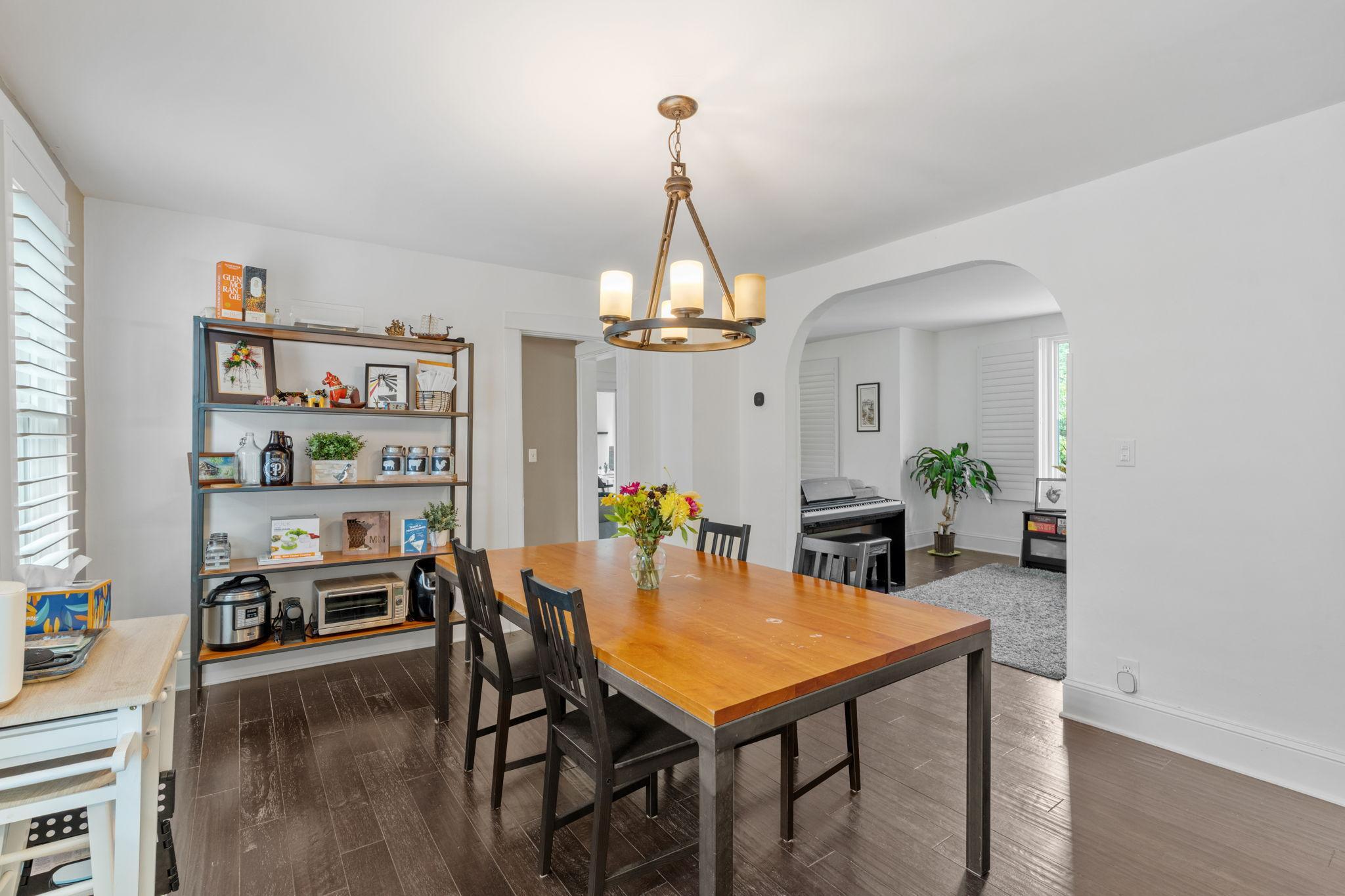 View of Residential Income at 3301 Irving Avenue, Minneapolis MN 55408, Minneapolis (9 of 35) - Mike Wilen | Minnesota Team Real Estate