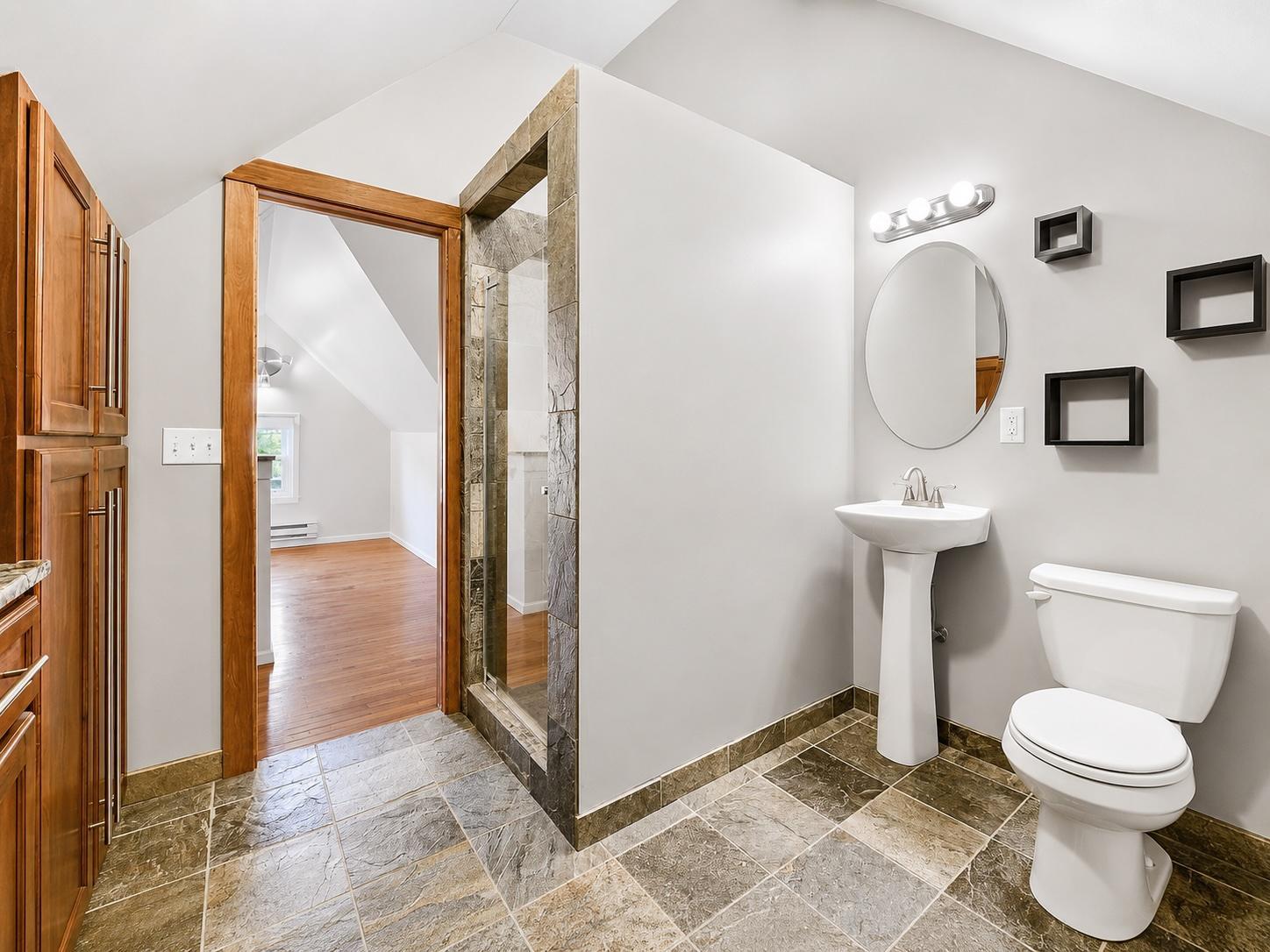 View of Residential Income at 3301 Irving Avenue, Minneapolis MN 55408, Minneapolis (5 of 35) - Mike Wilen | Minnesota Team Real Estate