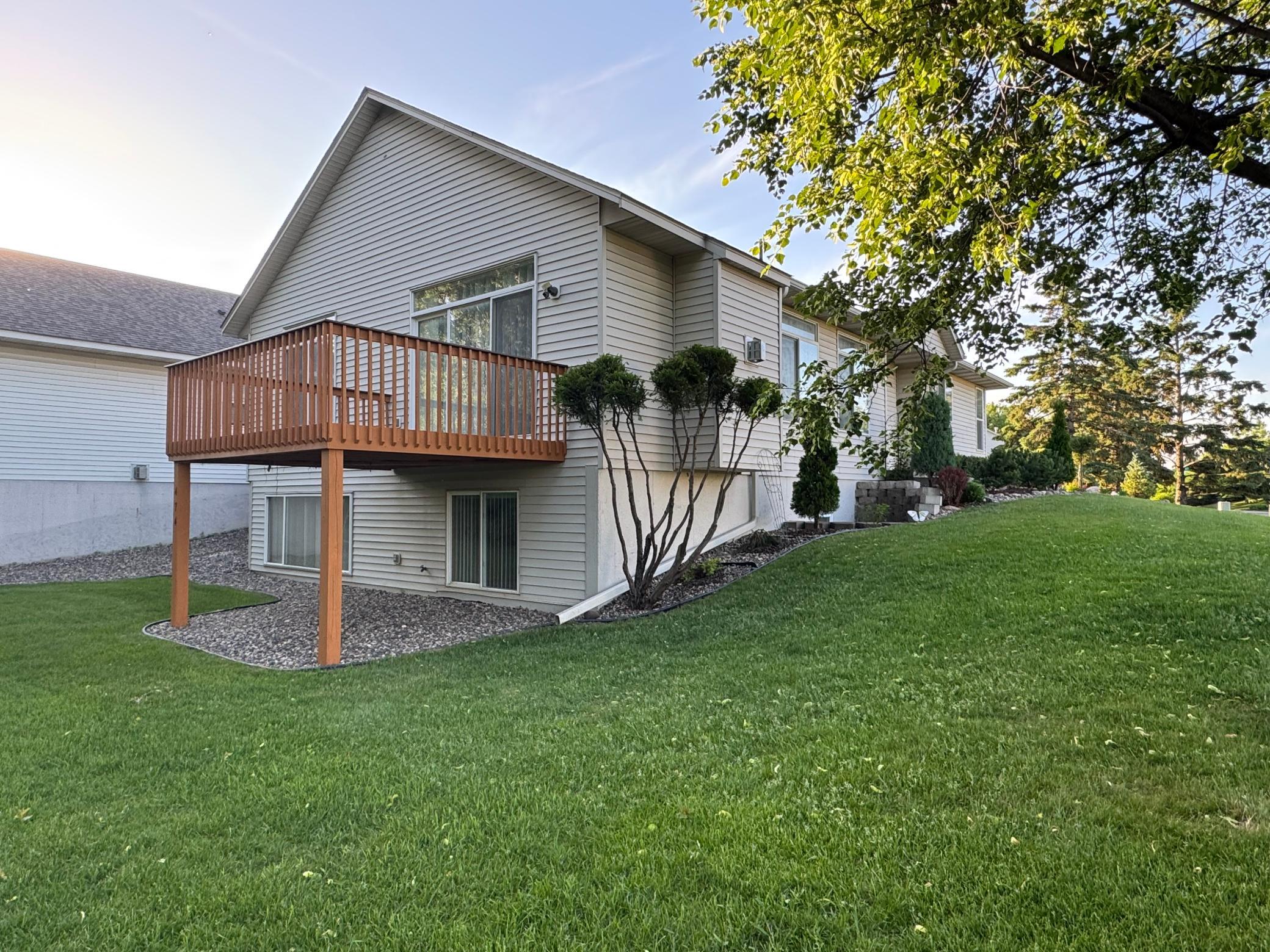 View of Residential at 474 Bluebird Lane, Woodbury MN 55125, Woodbury (45 of 47) - Mike Wilen | Minnesota Team Real Estate