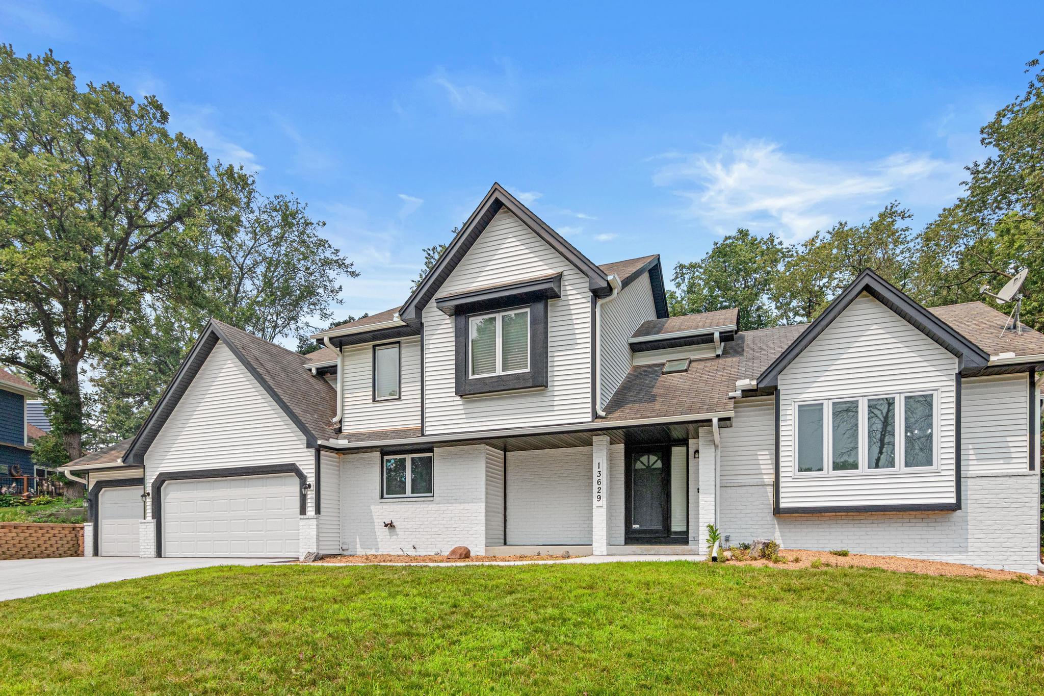 View of Residential at 13629 Glasgow Lane, Apple Valley MN 55124, Apple Valley (42 of 48) - Mike Wilen | Minnesota Team Real Estate