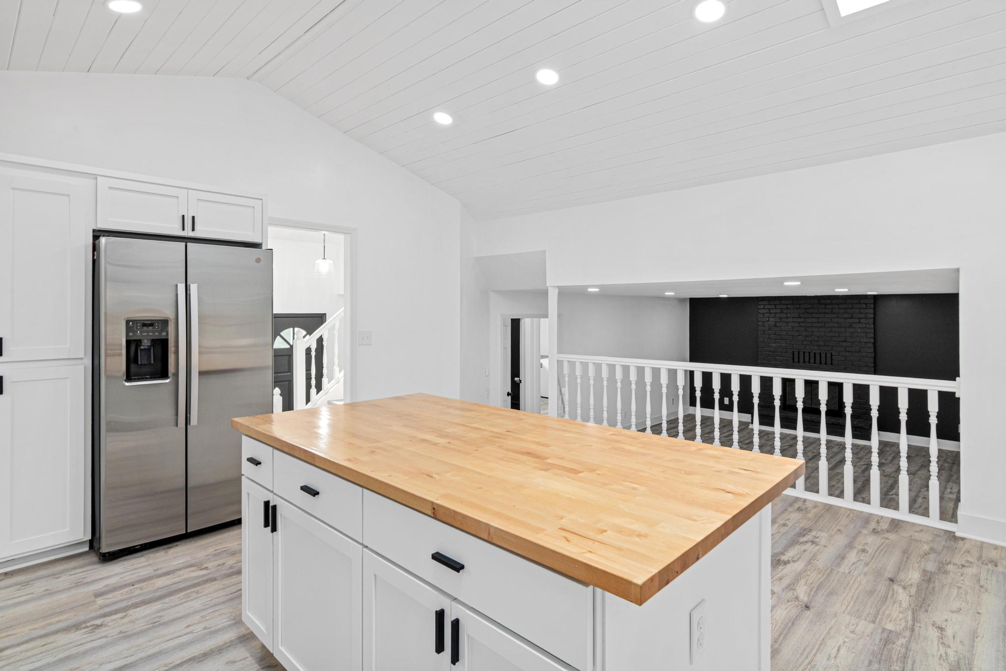 View of Residential at 13629 Glasgow Lane, Apple Valley MN 55124, Apple Valley (11 of 48) - Mike Wilen | Minnesota Team Real Estate