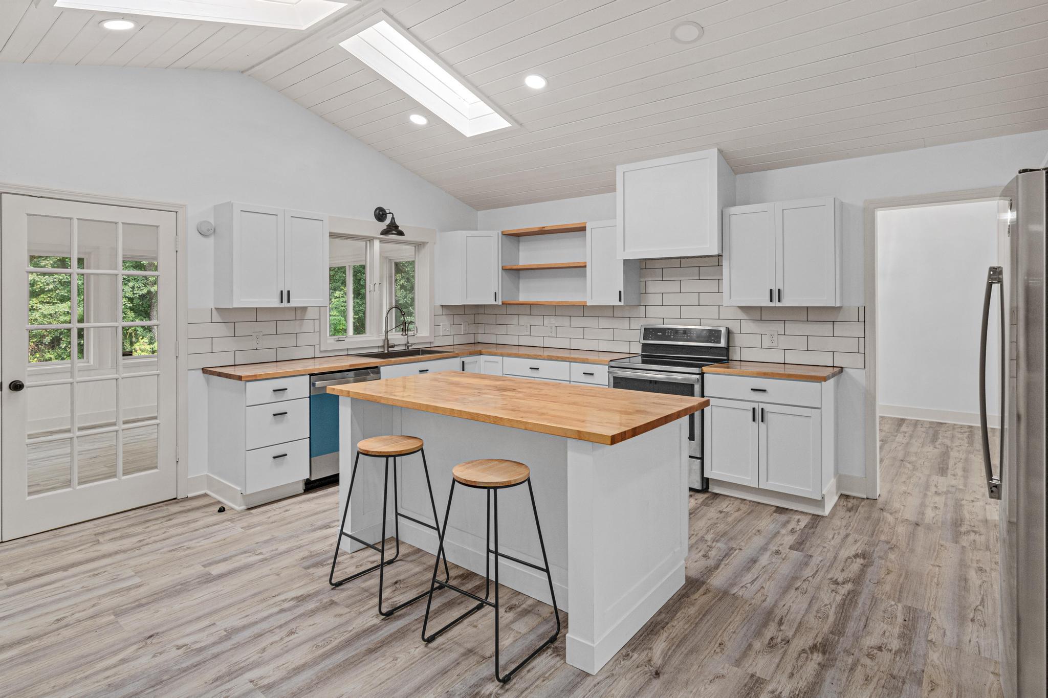 View of Residential at 13629 Glasgow Lane, Apple Valley MN 55124, Apple Valley (9 of 48) - Mike Wilen | Minnesota Team Real Estate