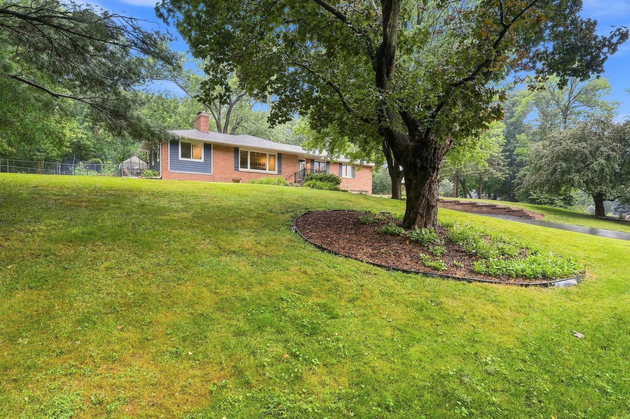 View of Residential at 3600 Sunrise Drive, Minnetonka MN 55345, Minnetonka (7 of 42) - Mike Wilen | Minnesota Team Real Estate