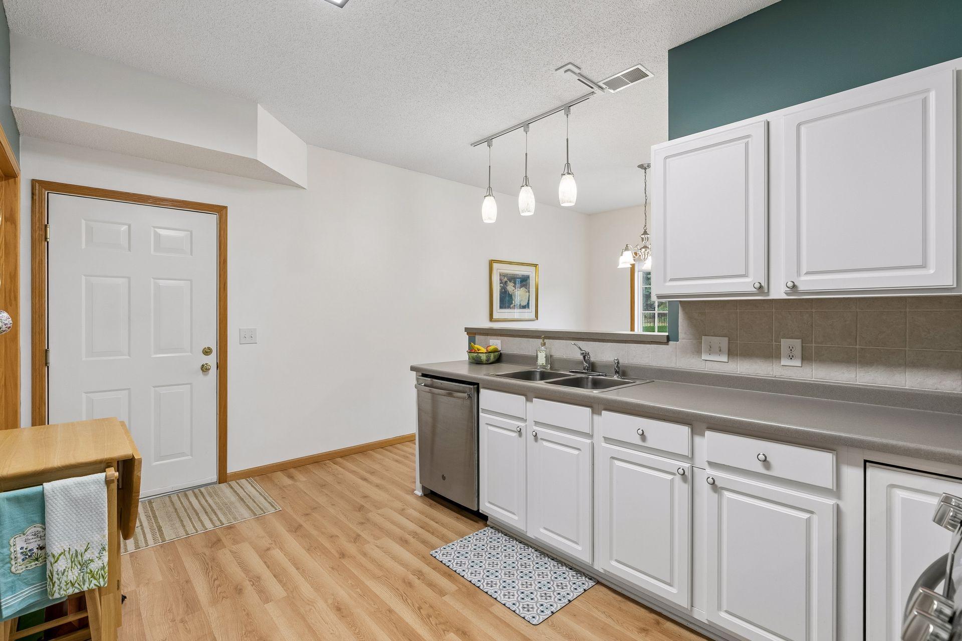 View of Residential at 6889 Folkestone Road #711, Apple Valley MN 55124, Apple Valley (18 of 37) - Mike Wilen | Minnesota Team Real Estate