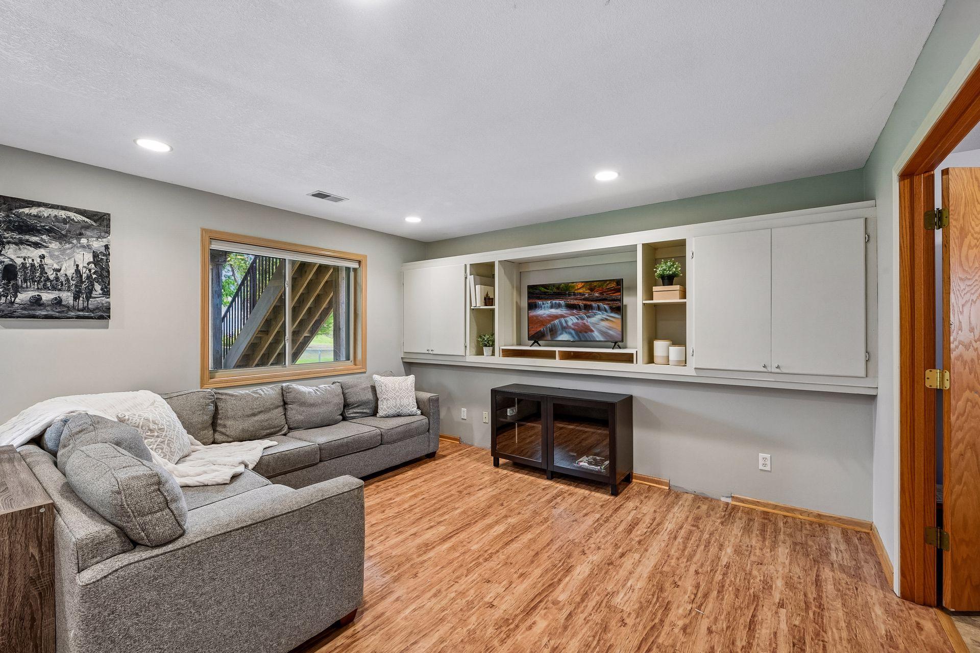 View of Residential at 1121 Scott Street, Shakopee MN 55379, Shakopee (22 of 31) - Mike Wilen | Minnesota Team Real Estate