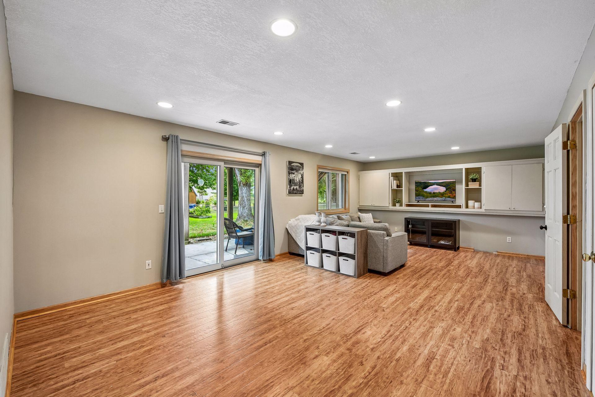 View of Residential at 1121 Scott Street, Shakopee MN 55379, Shakopee (21 of 31) - Mike Wilen | Minnesota Team Real Estate