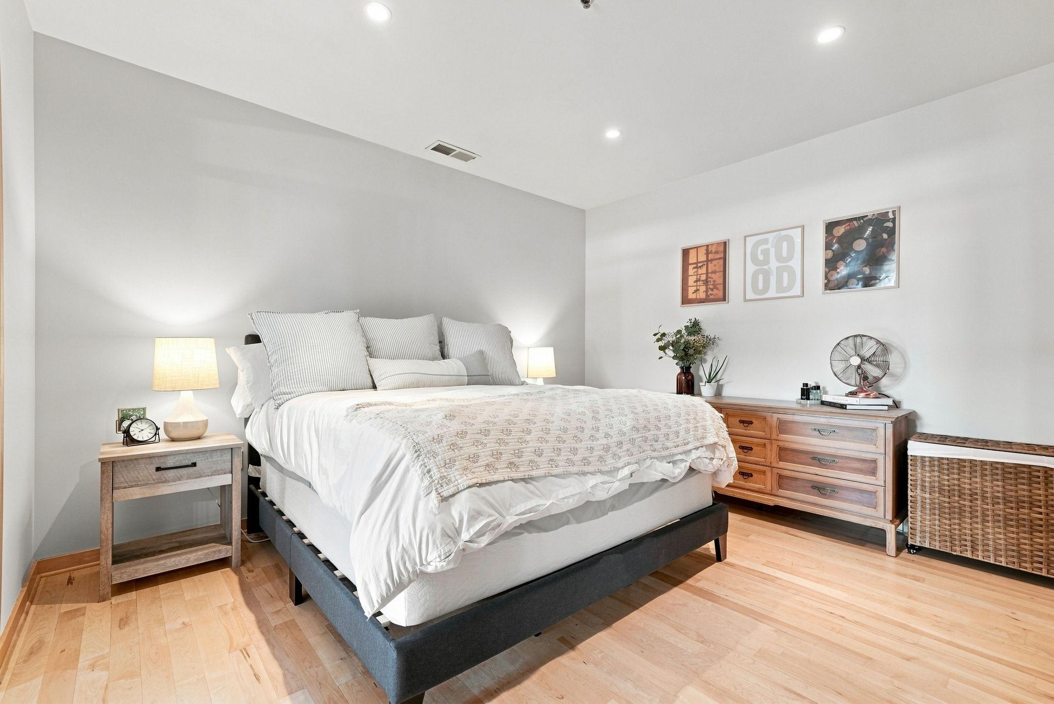 View of Residential at 3104 Lake Street #203, Minneapolis MN 55416, Minneapolis (22 of 53) - Mike Wilen | Minnesota Team Real Estate