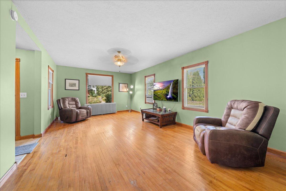 View of Residential at 921 4th Street, Stillwater MN 55082, Stillwater (7 of 33) - Mike Wilen | Minnesota Team Real Estate