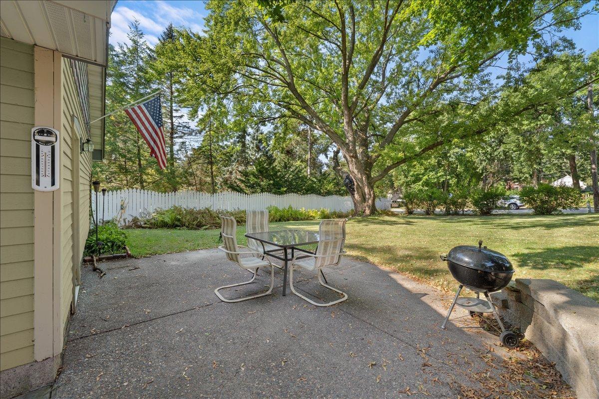 View of Residential at 921 4th Street, Stillwater MN 55082, Stillwater (5 of 33) - Mike Wilen | Minnesota Team Real Estate