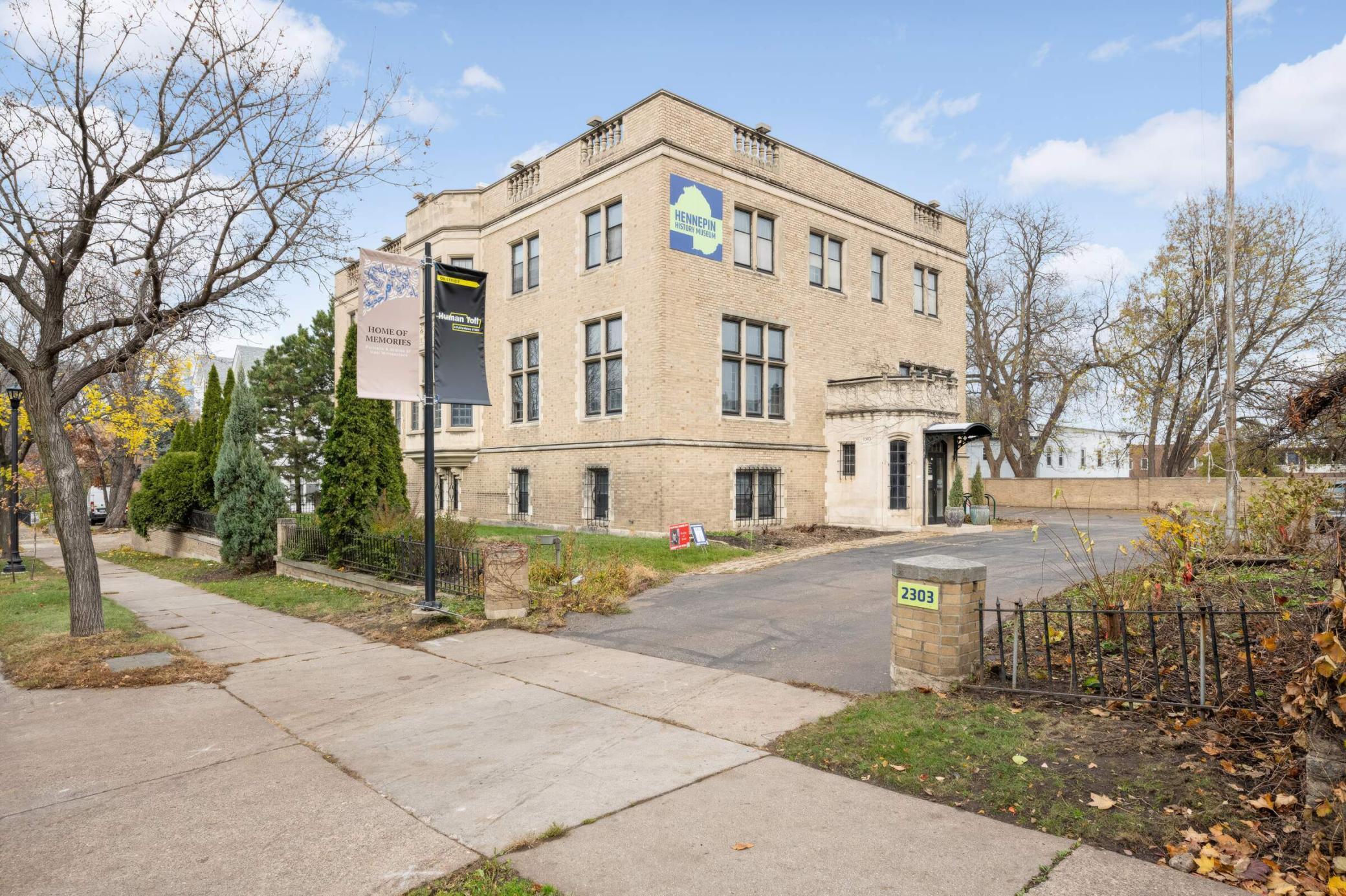 View of Residential at 2213 Nicollet Avenue, Minneapolis MN 55404, Minneapolis (34 of 39) - Mike Wilen | Minnesota Team Real Estate