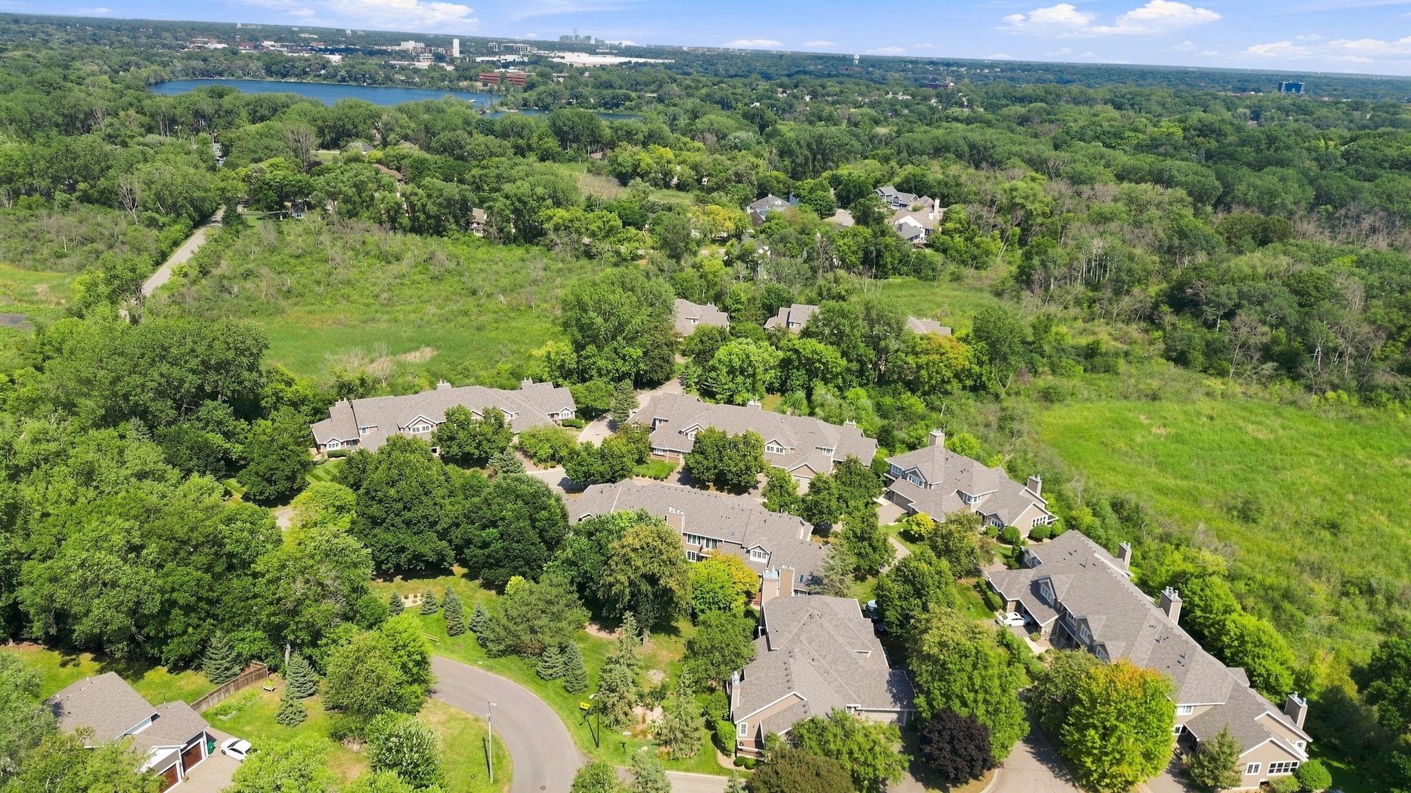 View of Residential at 5423 Butternut Circle, Minnetonka MN 55343, Minnetonka (39 of 44) - Mike Wilen | Minnesota Team Real Estate
