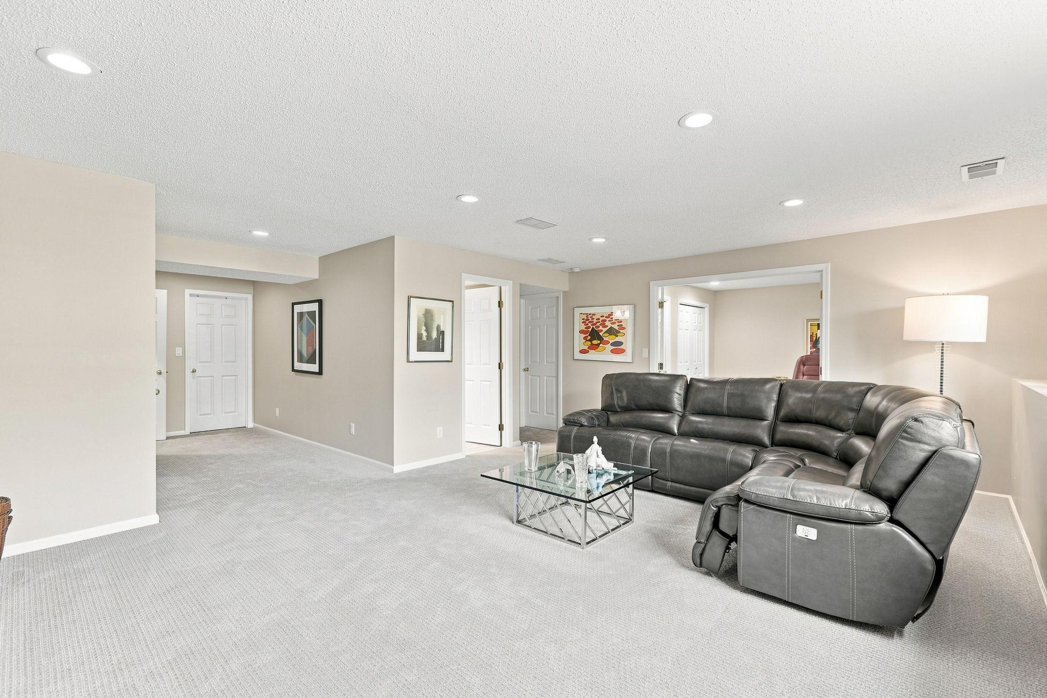 View of Residential at 5423 Butternut Circle, Minnetonka MN 55343, Minnetonka (26 of 44) - Mike Wilen | Minnesota Team Real Estate