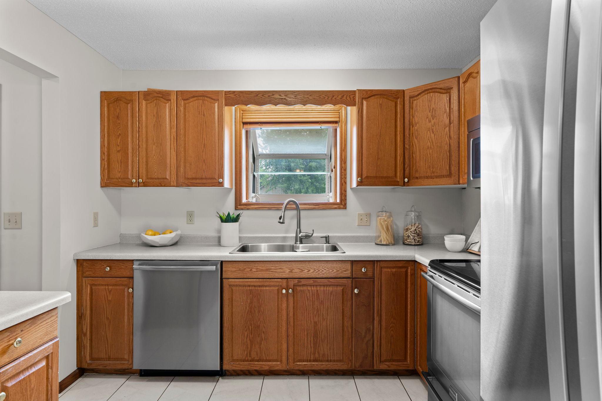 View of Residential at 16595 Harwell Avenue, Lakeville MN 55044, Lakeville (4 of 18) - Mike Wilen | Minnesota Team Real Estate