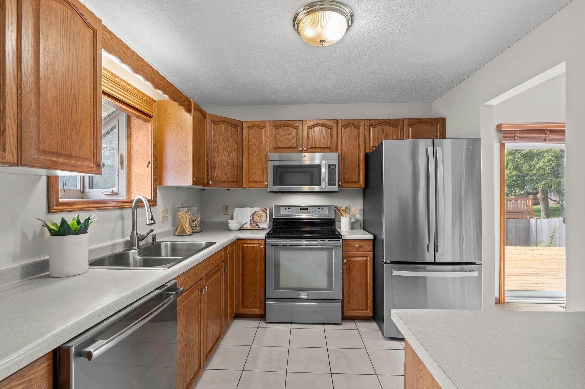 View of Residential at 16595 Harwell Avenue, Lakeville MN 55044, Lakeville (3 of 18) - Mike Wilen | Minnesota Team Real Estate