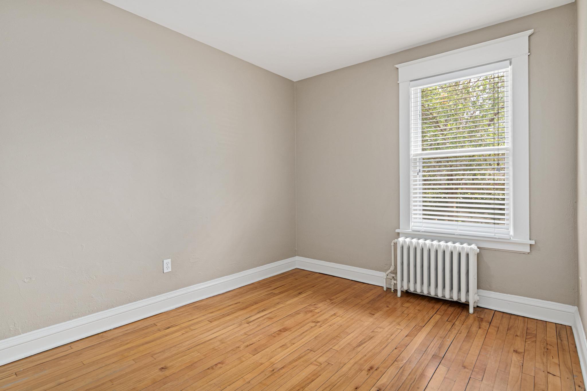 View of Residential Income at 184-186 George Street, Saint Paul MN 55107, Saint Paul (13 of 49) - Mike Wilen | Minnesota Team Real Estate