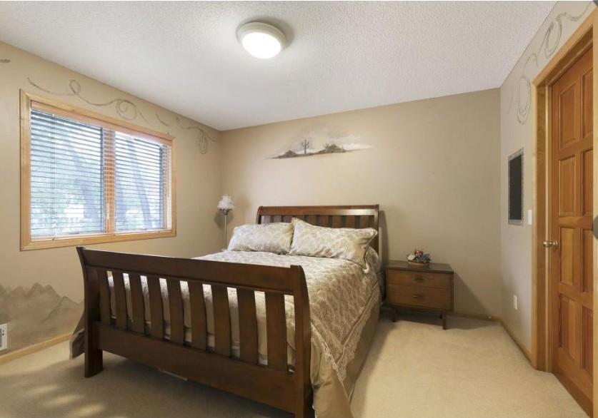 View of Residential at 8217 93rd Street Circle, Bloomington MN 55438, Bloomington (24 of 41) - Mike Wilen | Minnesota Team Real Estate