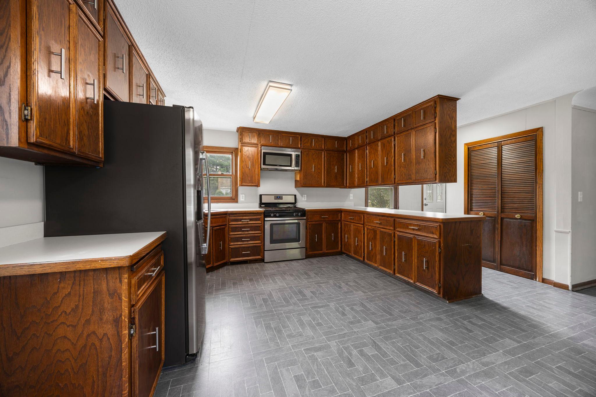 View of Residential at 6401 Logan Avenue, Richfield MN 55423, Richfield (9 of 65) - Mike Wilen | Minnesota Team Real Estate