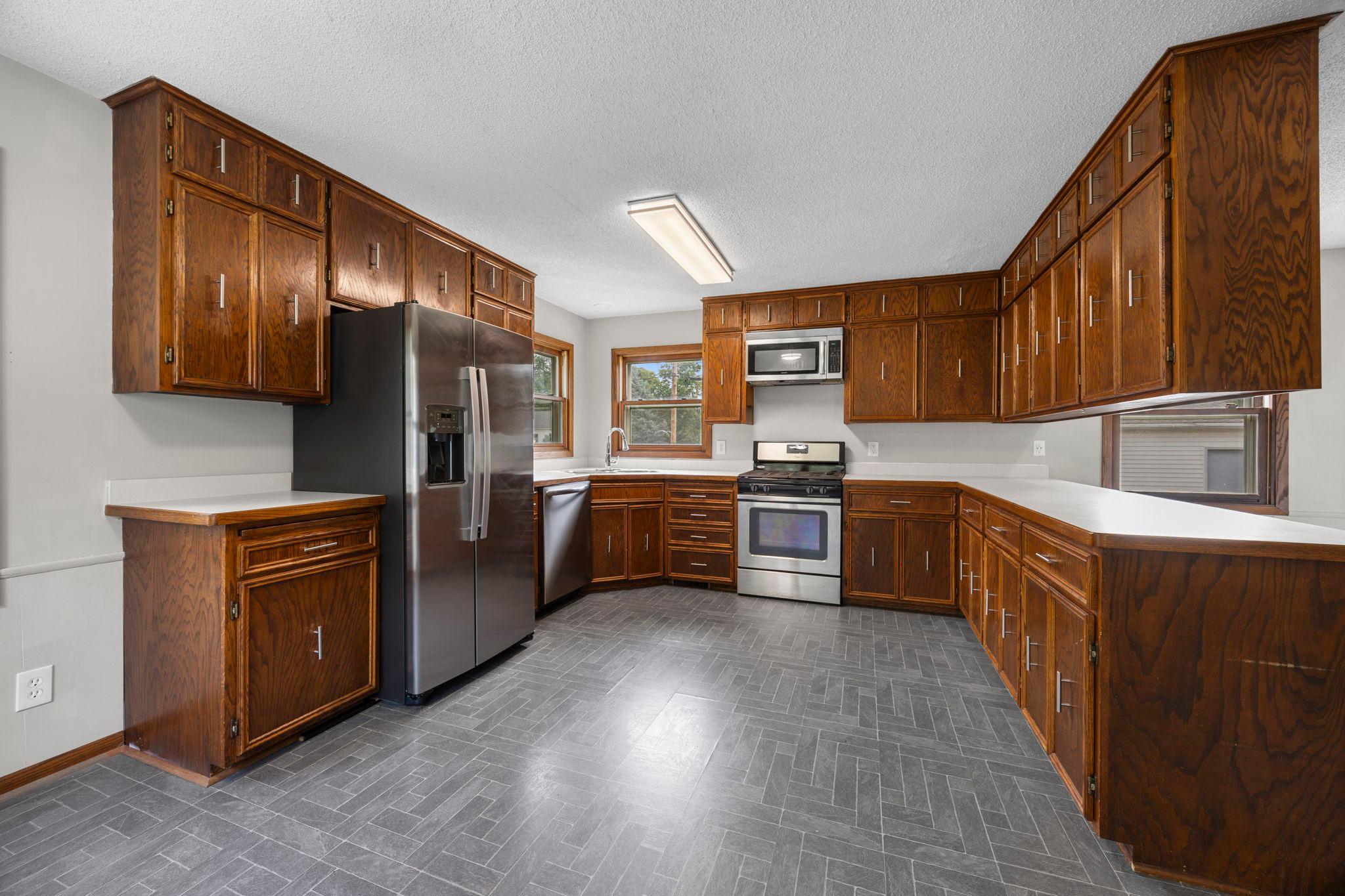 View of Residential at 6401 Logan Avenue, Richfield MN 55423, Richfield (8 of 65) - Mike Wilen | Minnesota Team Real Estate