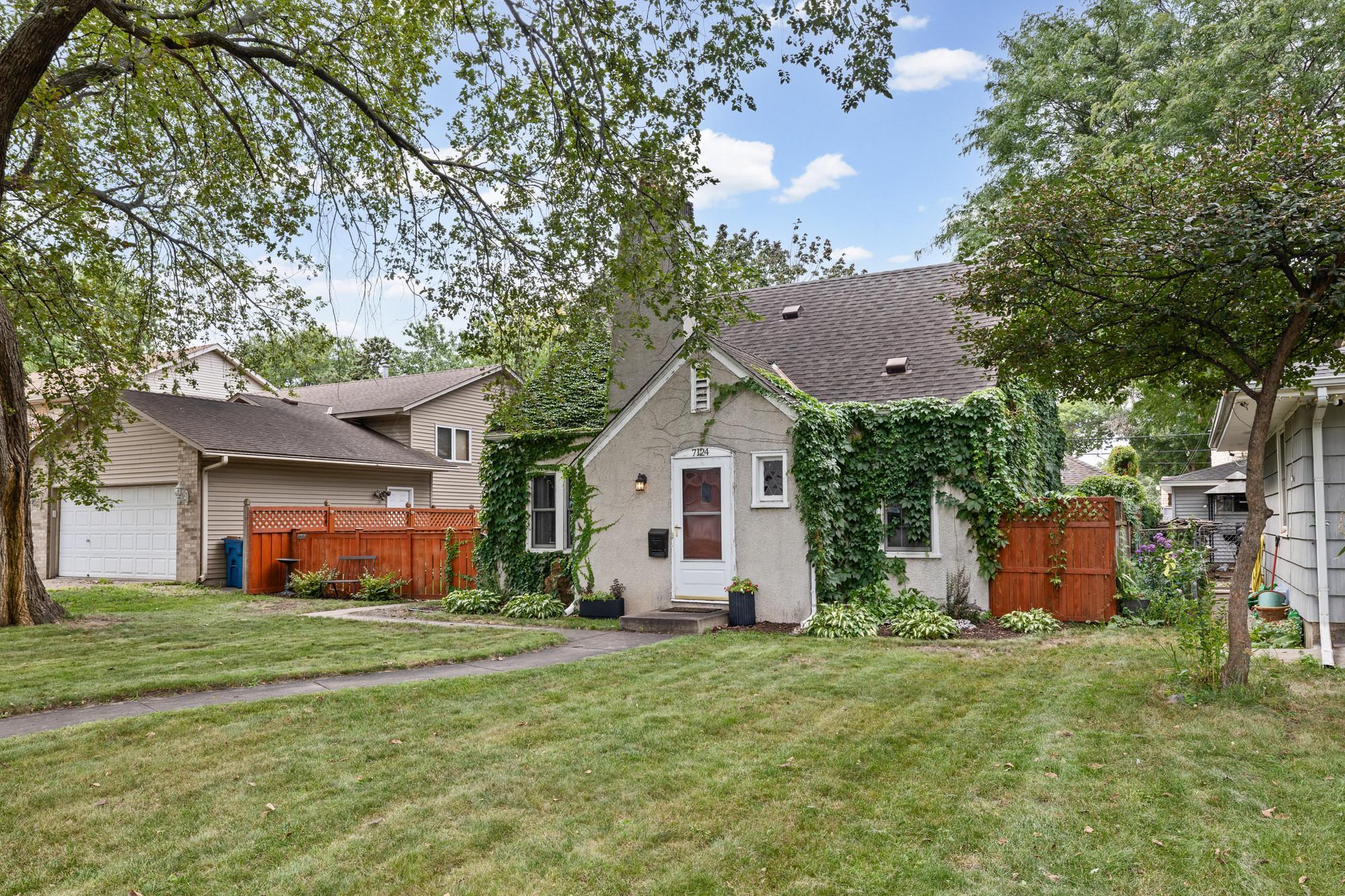 View of Residential at 7124 1st Avenue, Richfield MN 55423, Richfield (4 of 44) - Mike Wilen | Minnesota Team Real Estate