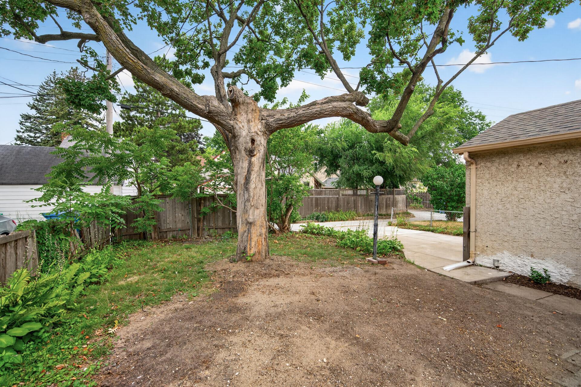 View of Residential at 4548 Columbus Avenue, Minneapolis MN 55407, Minneapolis (39 of 41) - Mike Wilen | Minnesota Team Real Estate