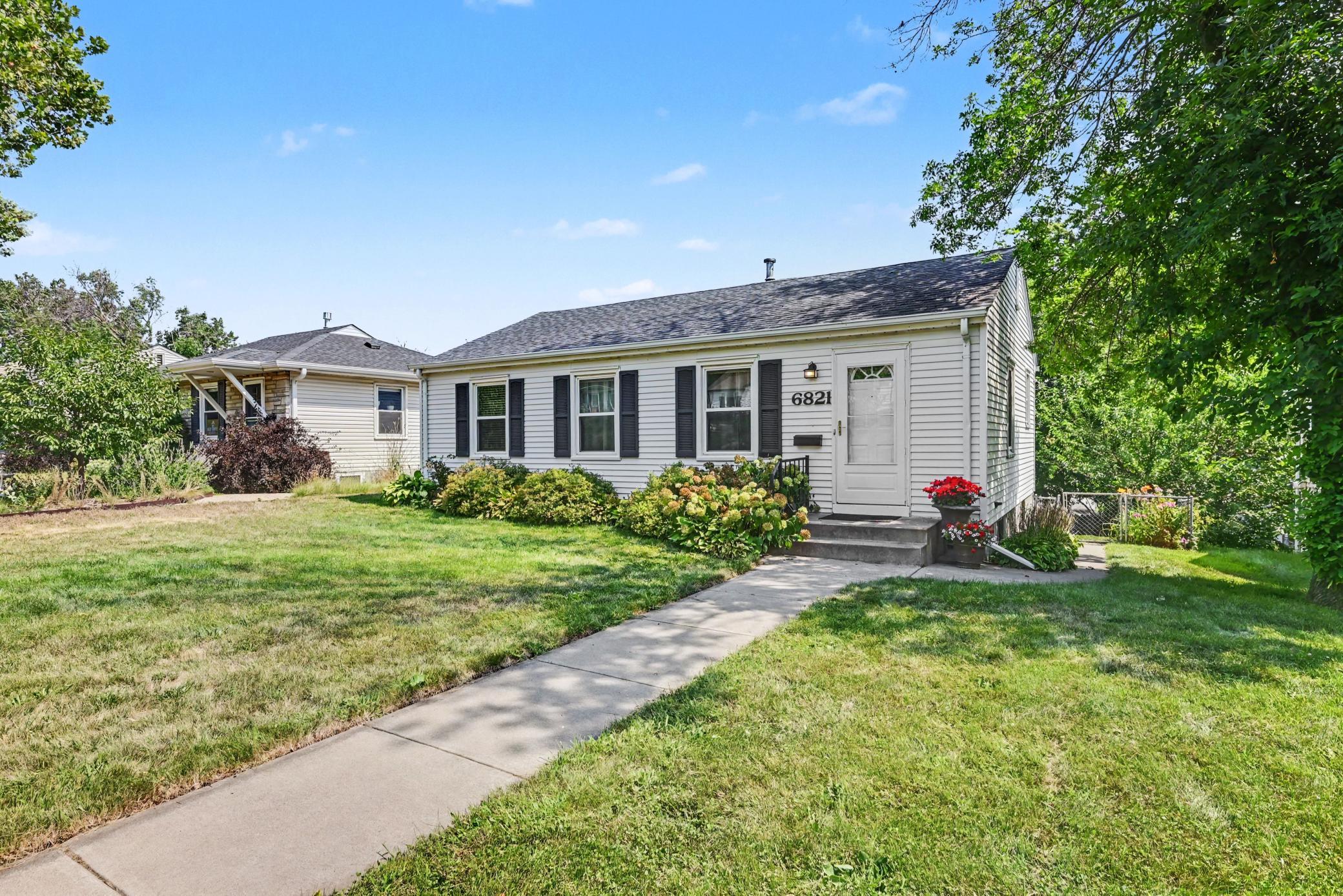 View of Residential at 6821 Upton Avenue, Richfield MN 55423, Richfield (3 of 33) - Mike Wilen | Minnesota Team Real Estate
