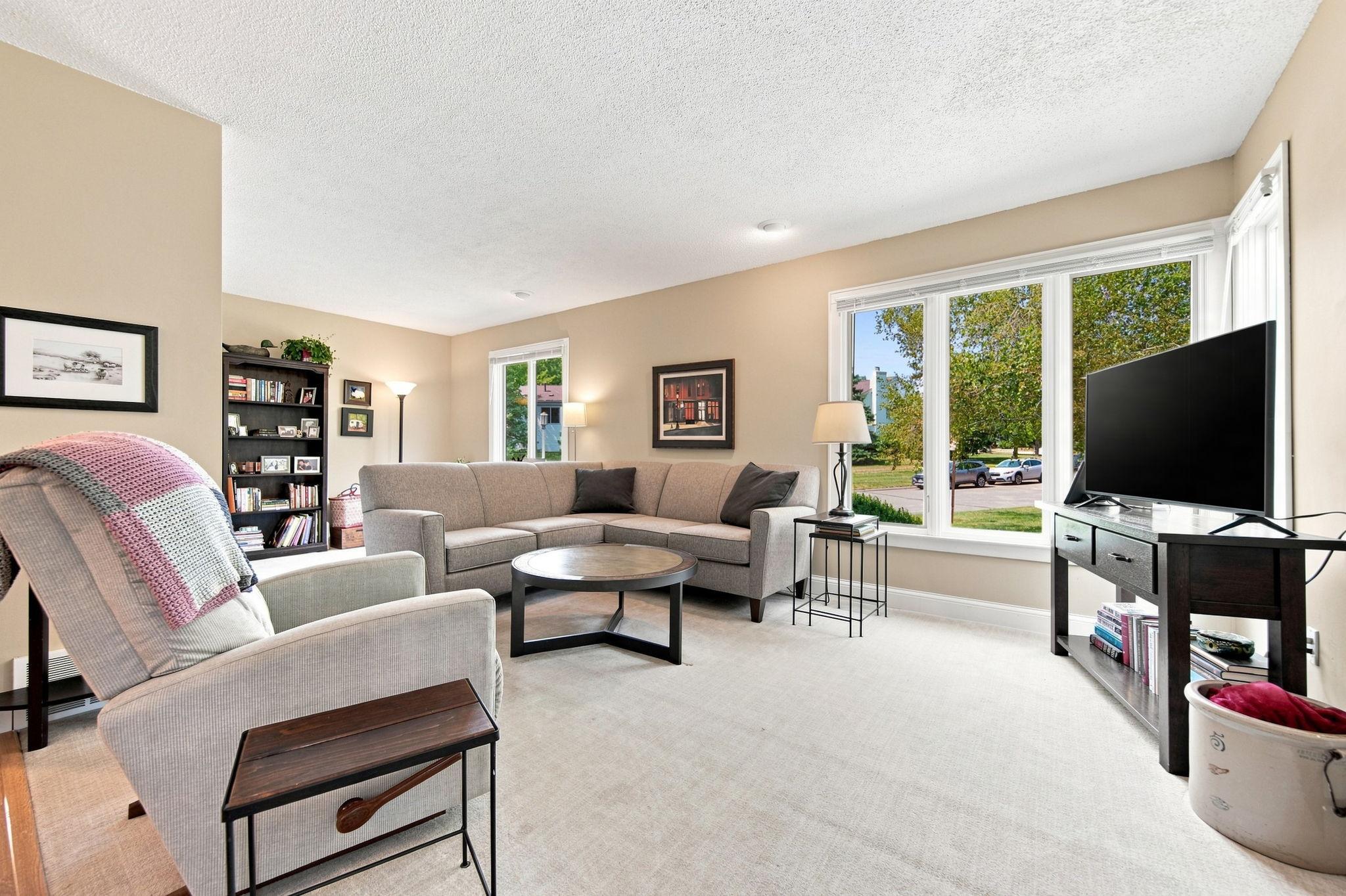 View of Residential at 303 Elan Court, Woodbury MN 55125, Woodbury (7 of 49) - Mike Wilen | Minnesota Team Real Estate
