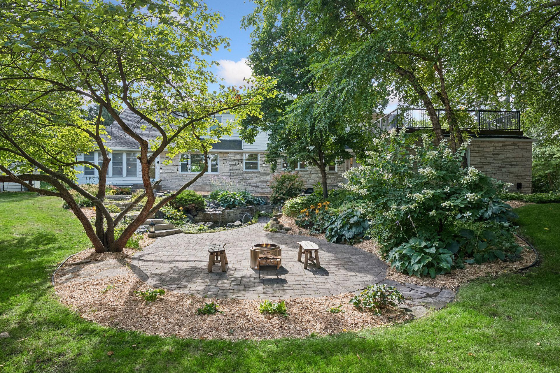 View of Residential at 4808 Woodhill Way, Edina MN 55424, Edina (40 of 42) - Mike Wilen | Minnesota Team Real Estate