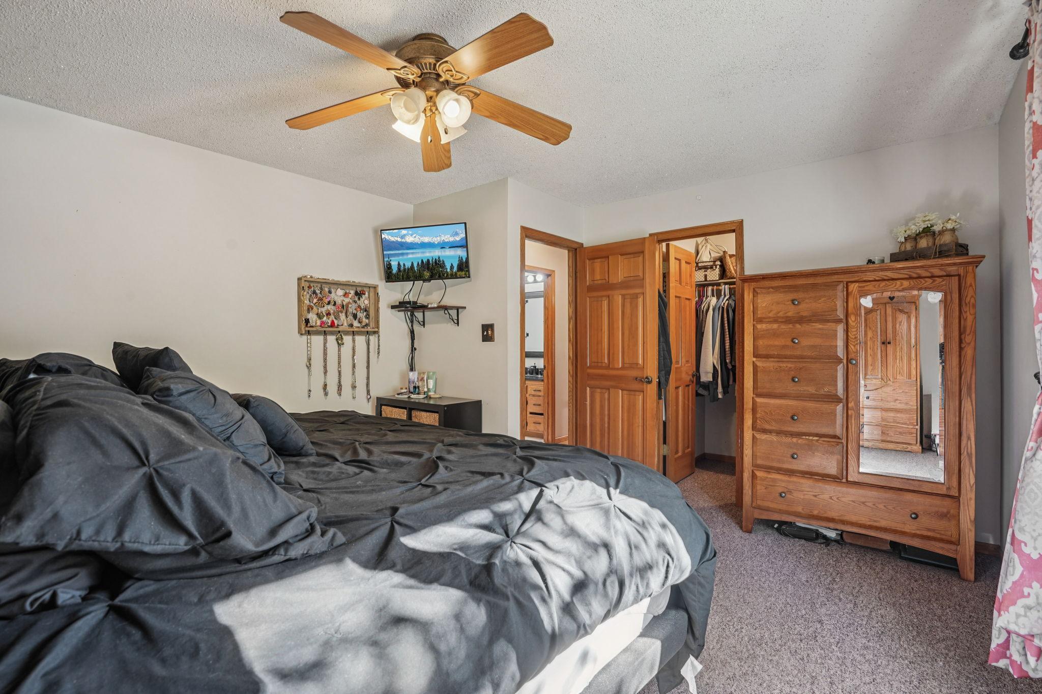 View of Residential at 17452 Hiawatha Beach Drive, Ham Lake MN 55304, Ham Lake (20 of 39) - Mike Wilen | Minnesota Team Real Estate