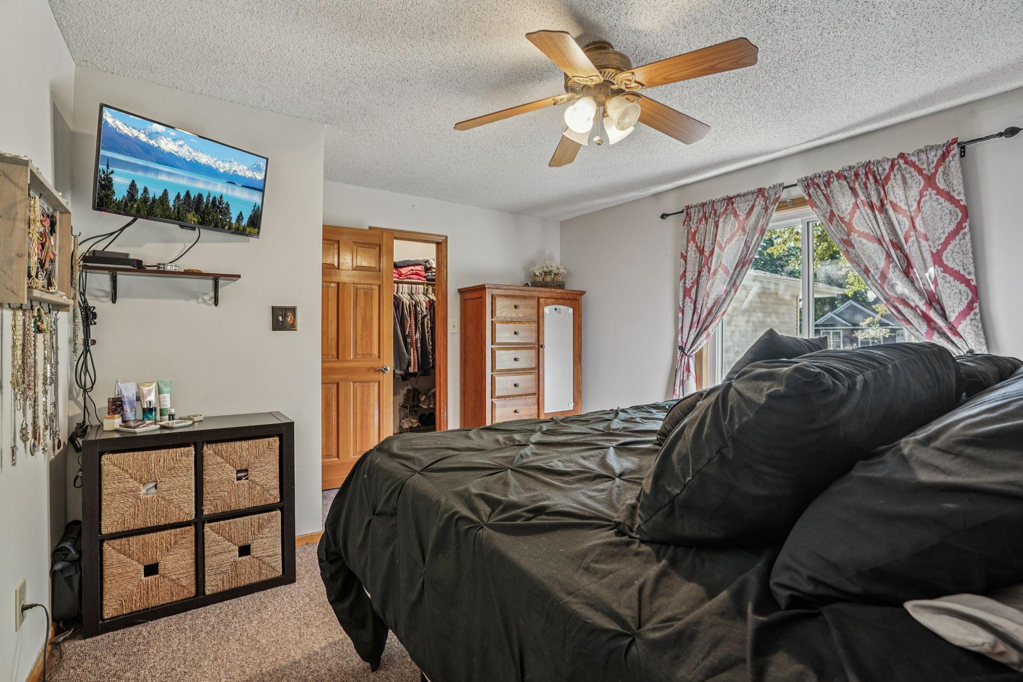 View of Residential at 17452 Hiawatha Beach Drive, Ham Lake MN 55304, Ham Lake (21 of 39) - Mike Wilen | Minnesota Team Real Estate