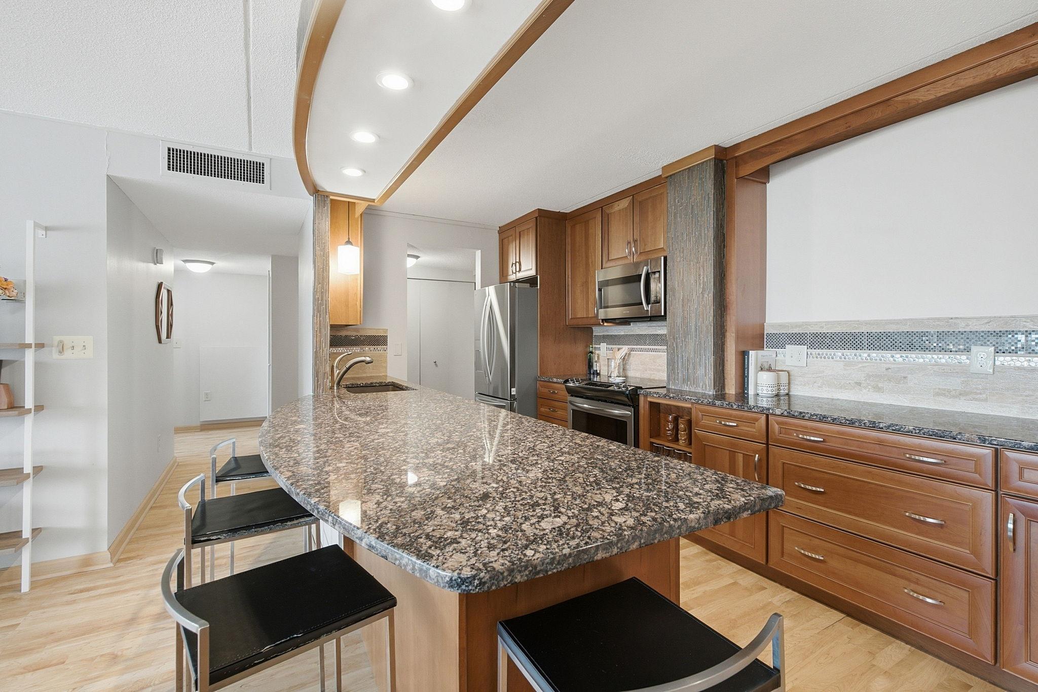 View of Residential at 1920 1st Street #802, Minneapolis MN 55454, Minneapolis (9 of 28) - Mike Wilen | Minnesota Team Real Estate