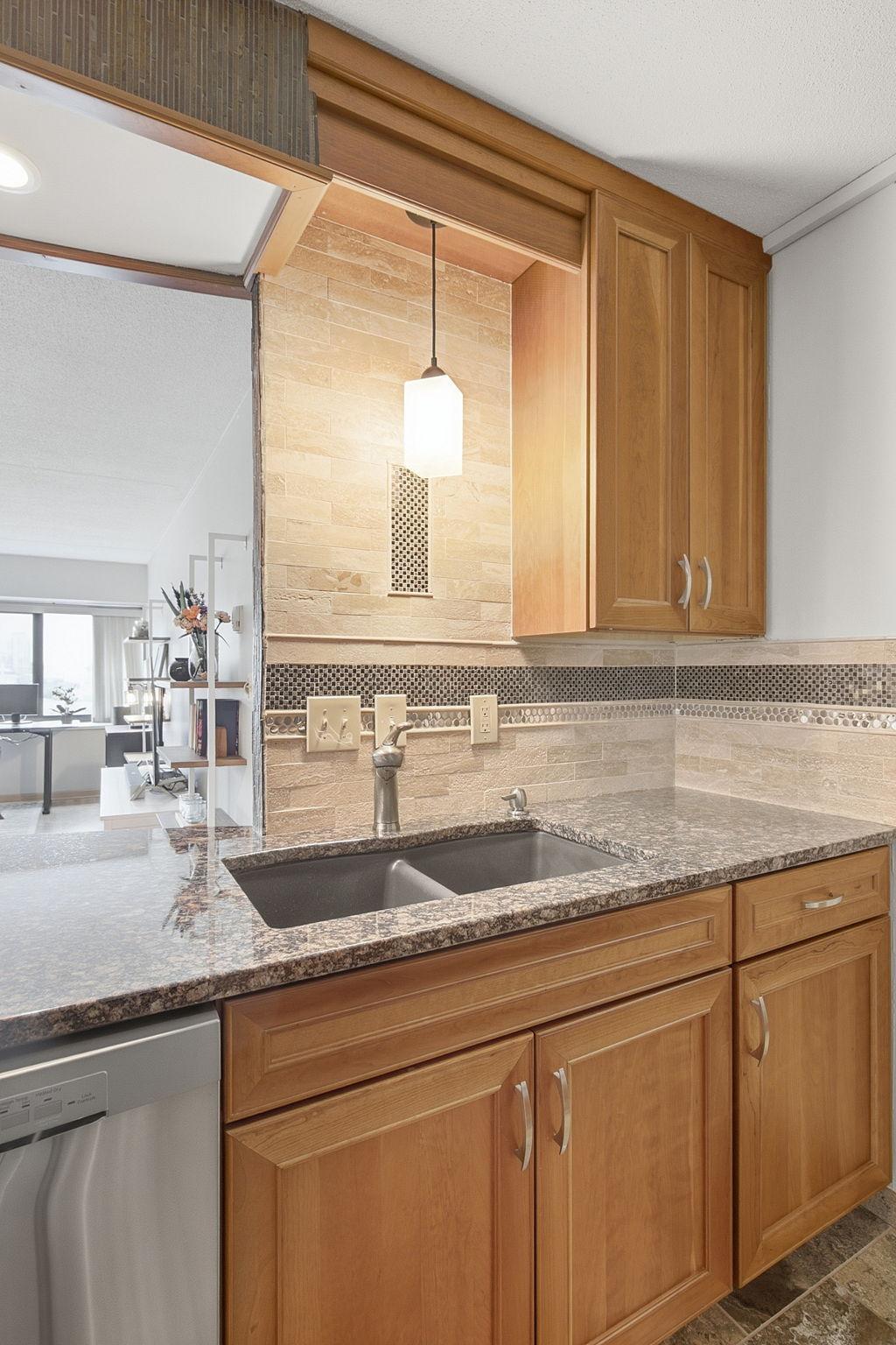 View of Residential at 1920 1st Street #802, Minneapolis MN 55454, Minneapolis (10 of 28) - Mike Wilen | Minnesota Team Real Estate