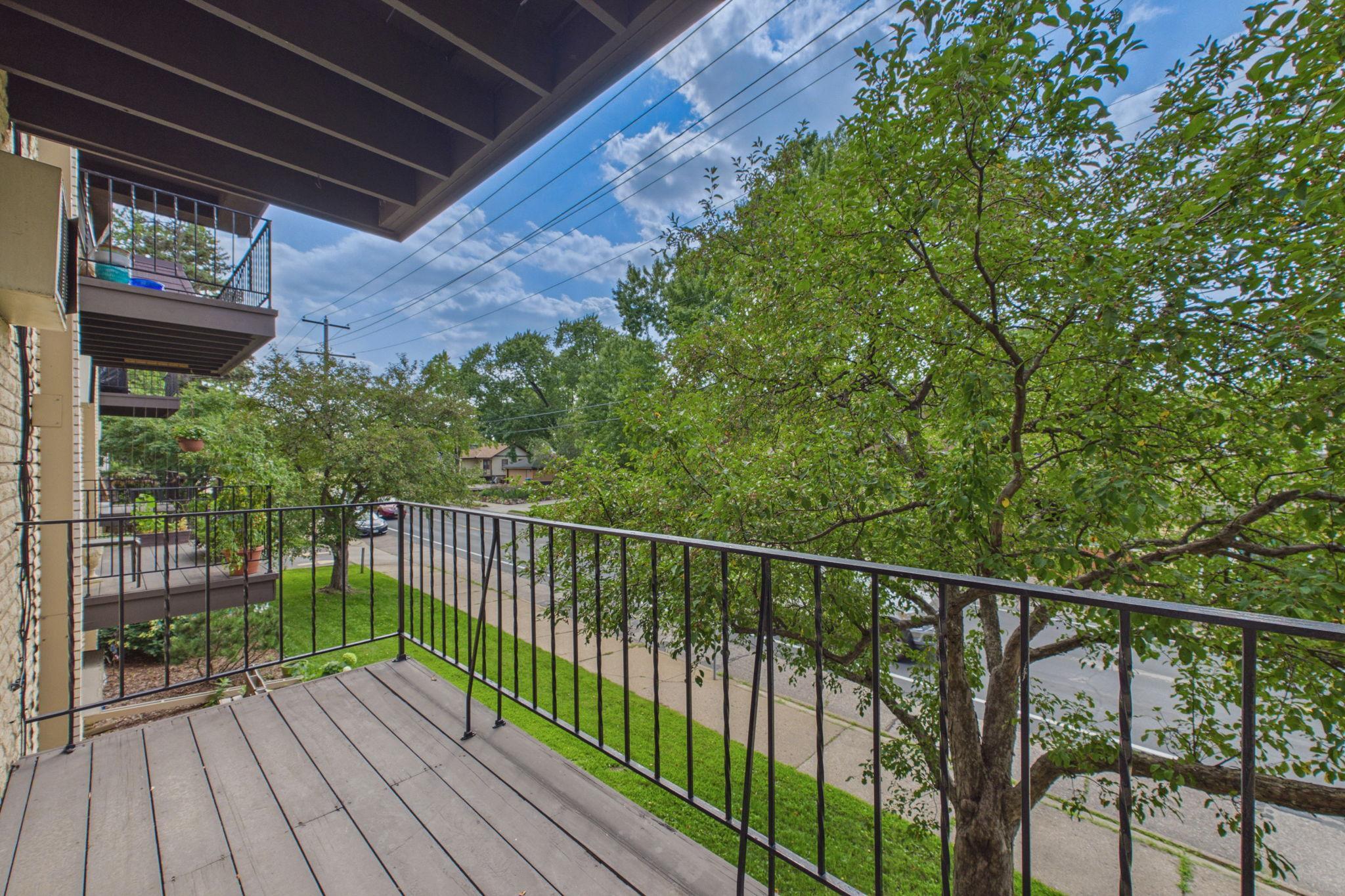 View of Residential at 2809 Minnehaha Parkway #205, Minneapolis MN 55417, Minneapolis (12 of 14) - Mike Wilen | Minnesota Team Real Estate