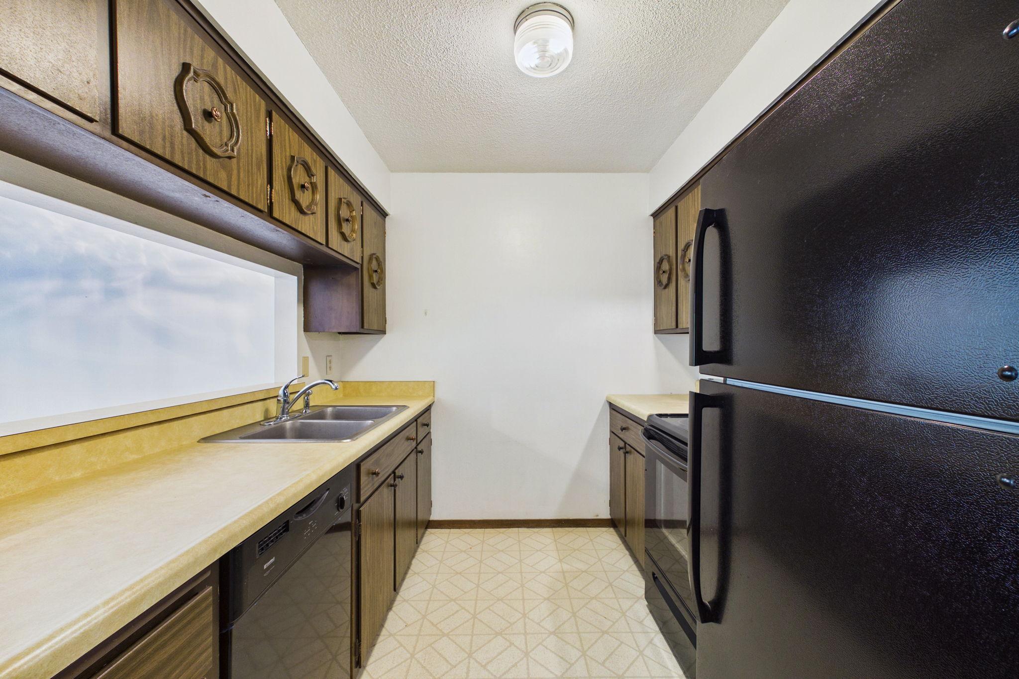 View of Residential at 2809 Minnehaha Parkway #205, Minneapolis MN 55417, Minneapolis (5 of 14) - Mike Wilen | Minnesota Team Real Estate
