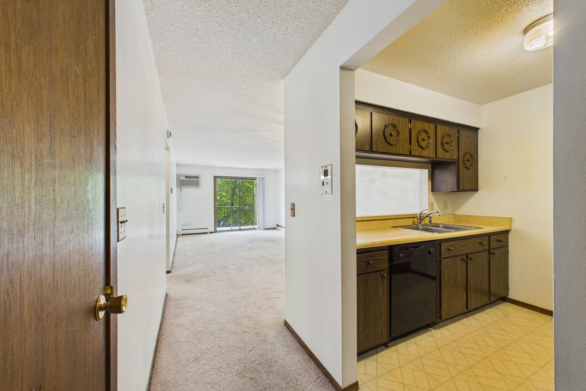 View of Residential at 2809 Minnehaha Parkway #205, Minneapolis MN 55417, Minneapolis (3 of 14) - Mike Wilen | Minnesota Team Real Estate