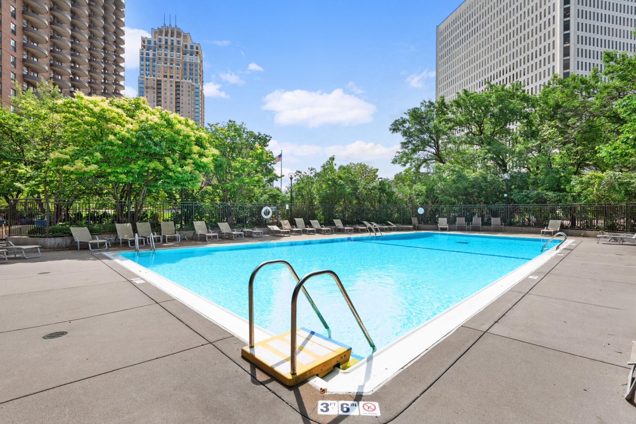 View of Residential at 19 1st Street #B1904, Minneapolis MN 55401, Minneapolis (47 of 59) - Mike Wilen | Minnesota Team Real Estate