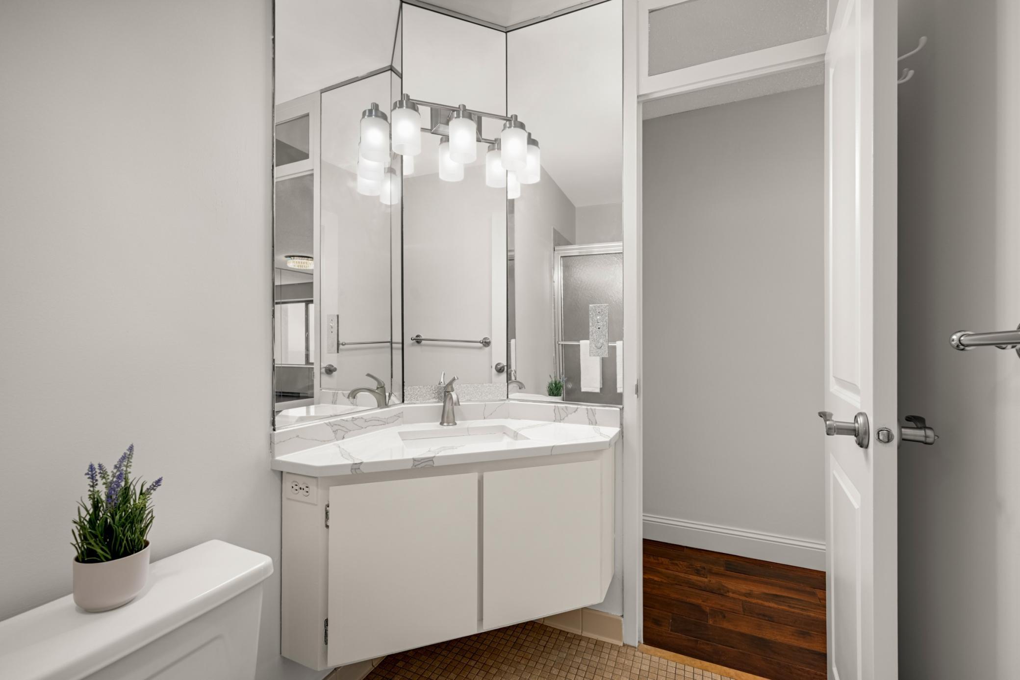 View of Residential at 19 1st Street #B1904, Minneapolis MN 55401, Minneapolis (25 of 59) - Mike Wilen | Minnesota Team Real Estate