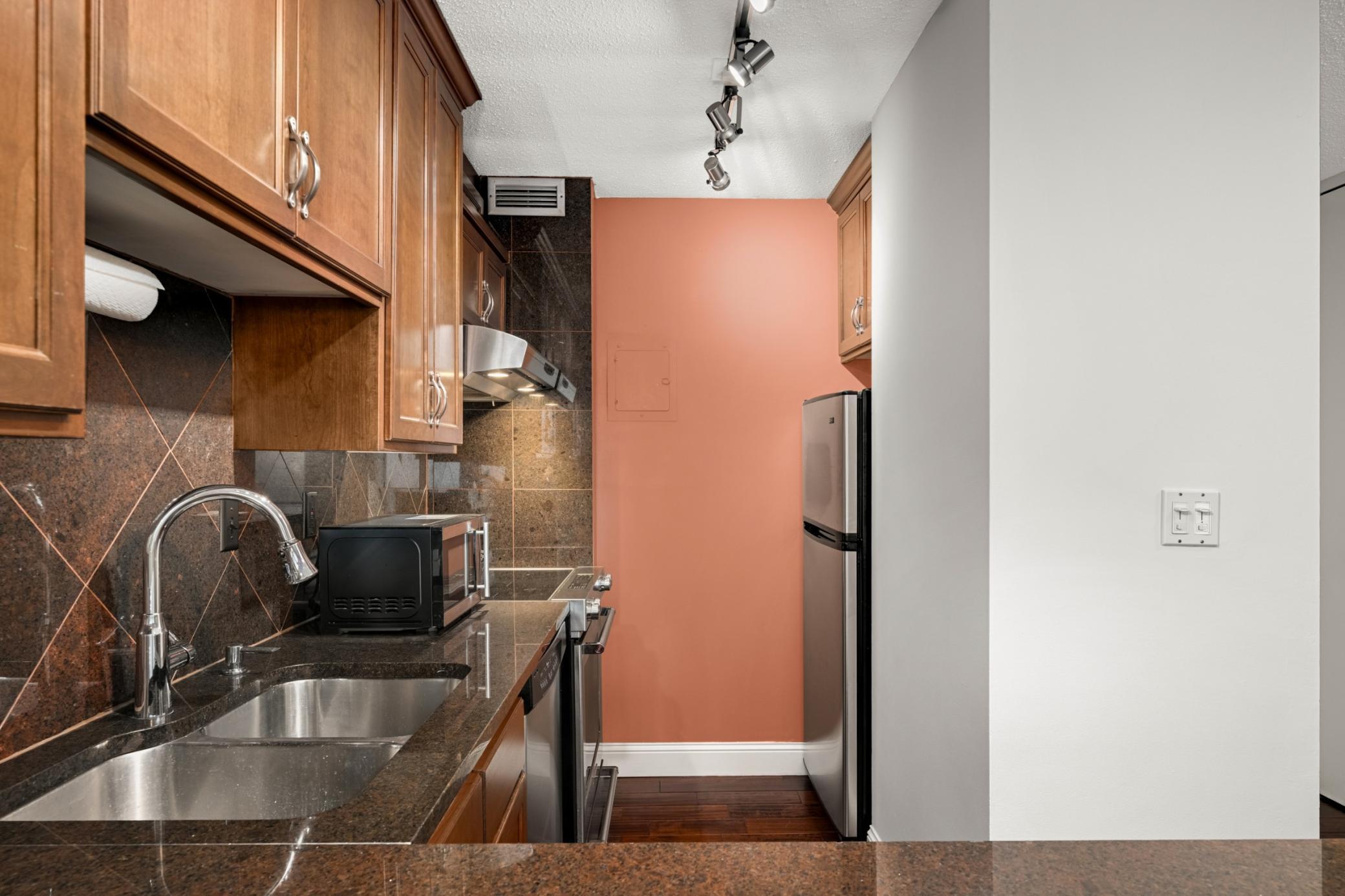 View of Residential at 19 1st Street #B1904, Minneapolis MN 55401, Minneapolis (17 of 59) - Mike Wilen | Minnesota Team Real Estate