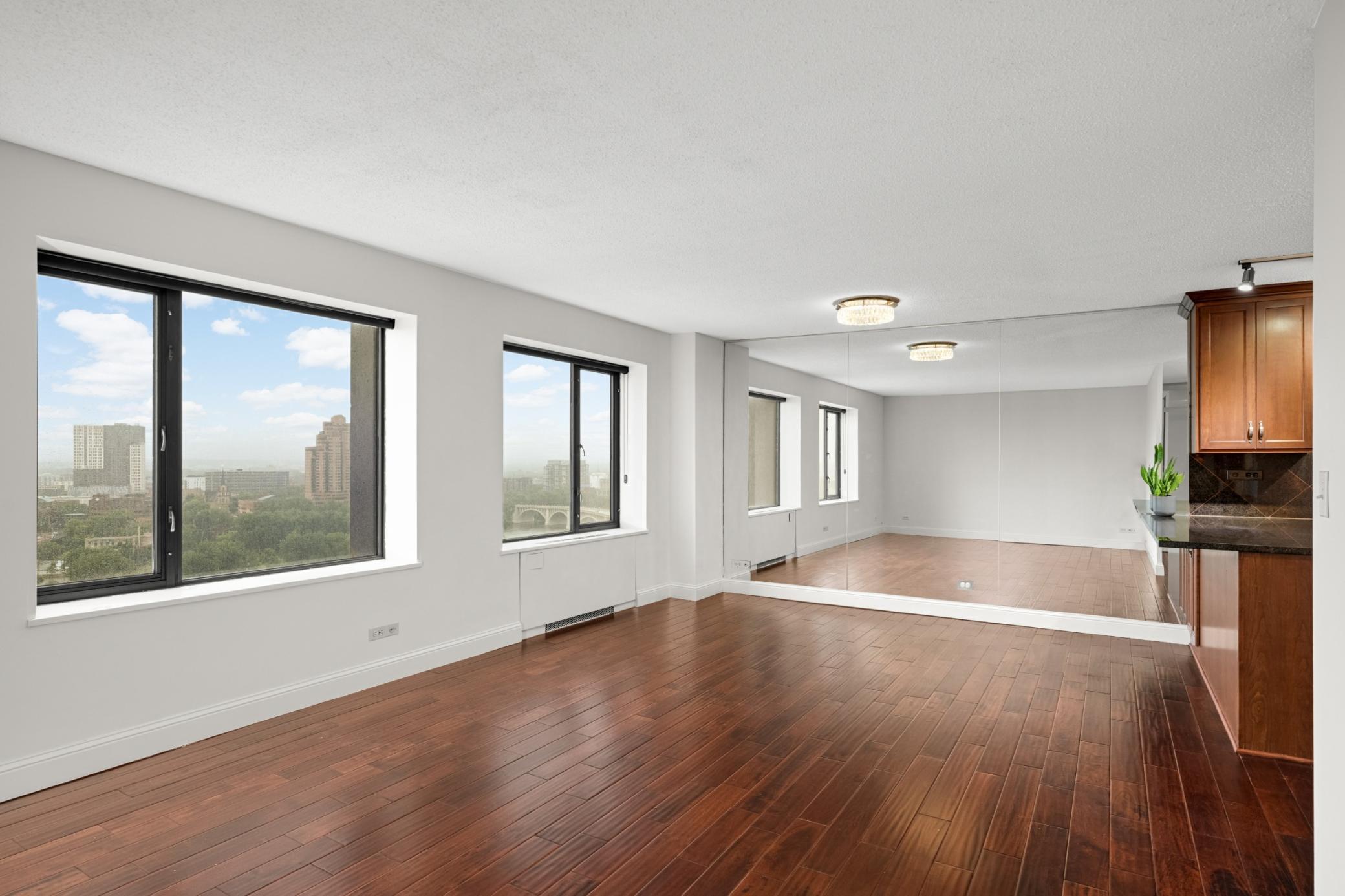 View of Residential at 19 1st Street #B1904, Minneapolis MN 55401, Minneapolis (8 of 59) - Mike Wilen | Minnesota Team Real Estate