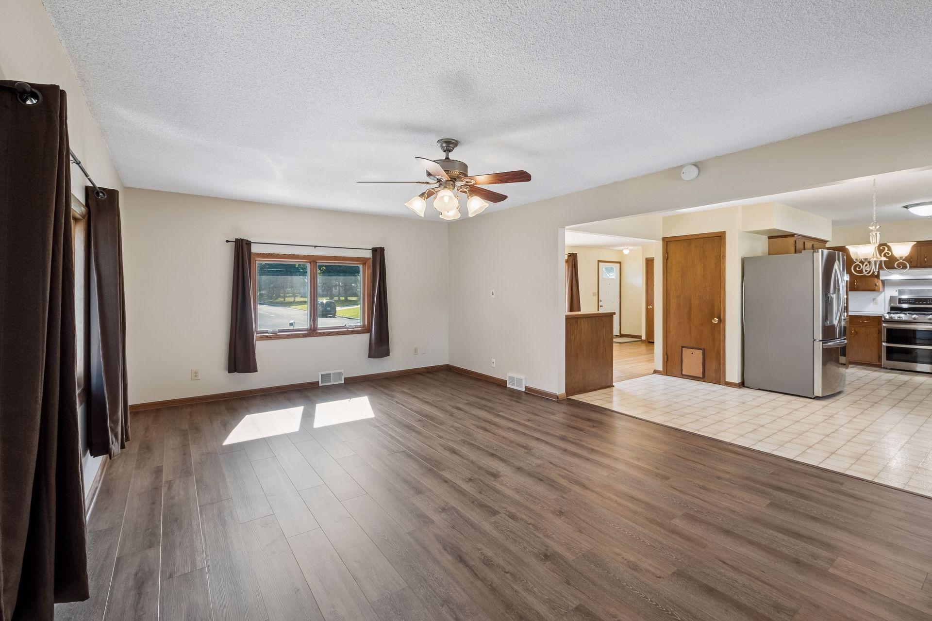 View of Residential at 702 Madison Street, Shakopee MN 55379, Shakopee (13 of 58) - Mike Wilen | Minnesota Team Real Estate